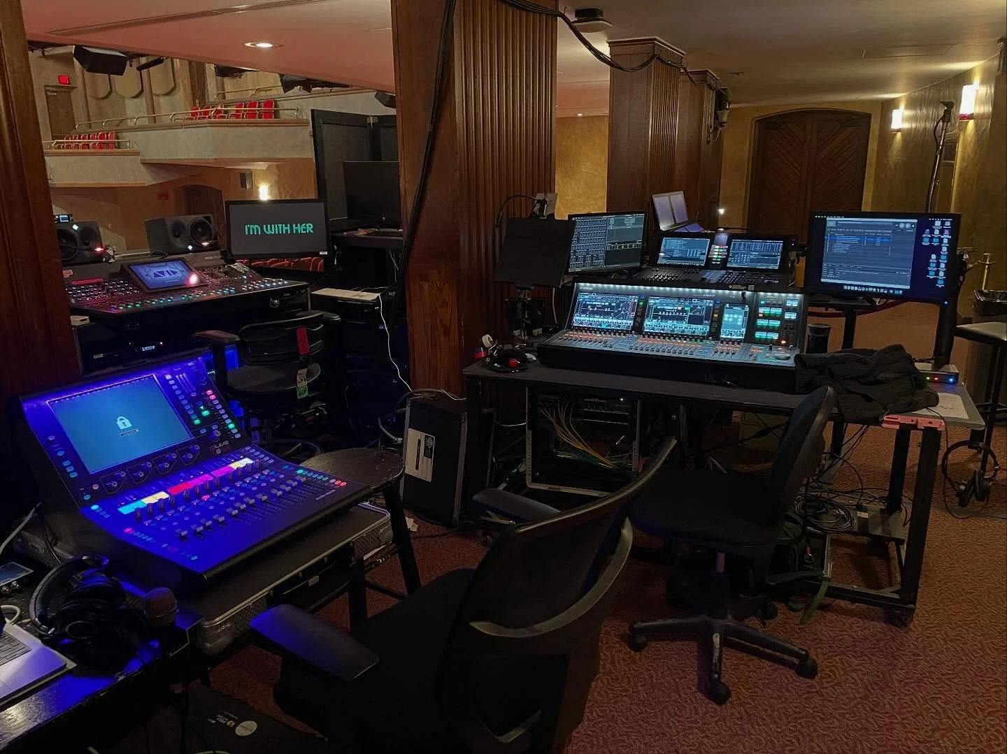 Another week, another rig, another line up of shows. Shoutout to the excellent crews of @jacobcollier @imwithherband @yevagabonds #battlestations #backstage