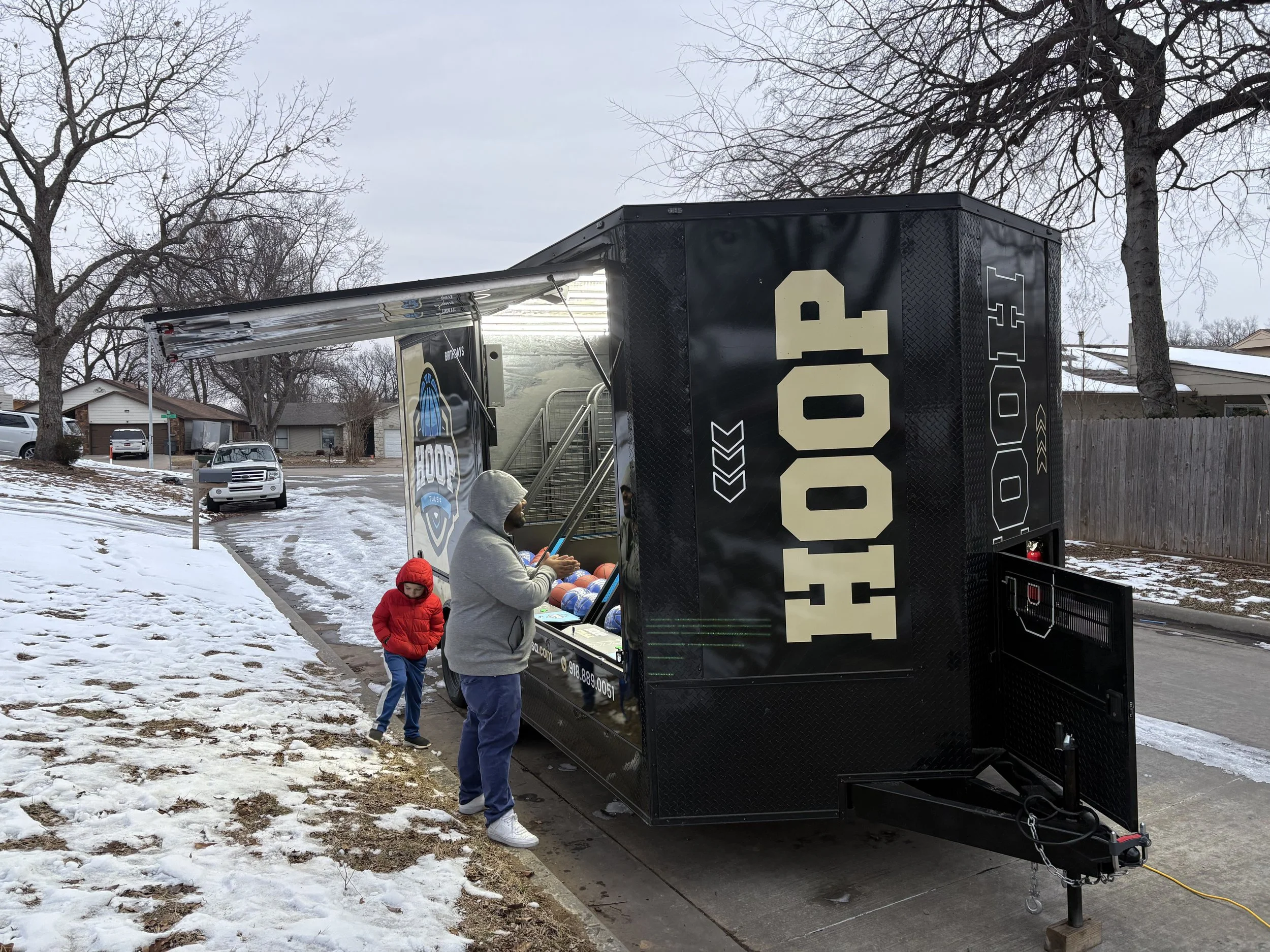 November in Tulsa: Why Hoop Tulsa Is the Perfect Entertainment for Fall Gatherings and Early Holiday Events