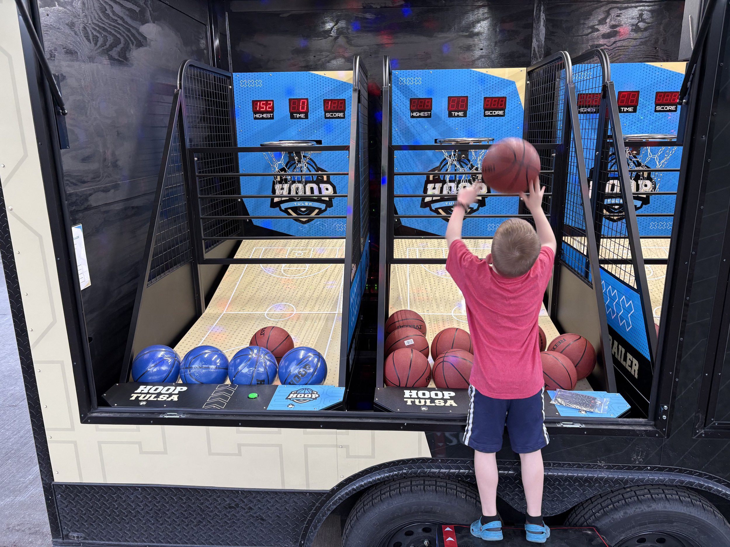 Mid-December Magic in Tulsa: Elevate Your Holiday Events with Hoop Tulsa