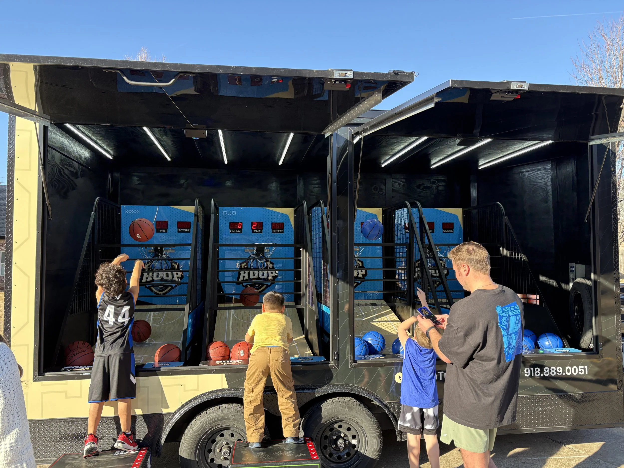 Holiday Week in Tulsa: Make Your December 22 Event Unforgettable with Hoop Tulsa