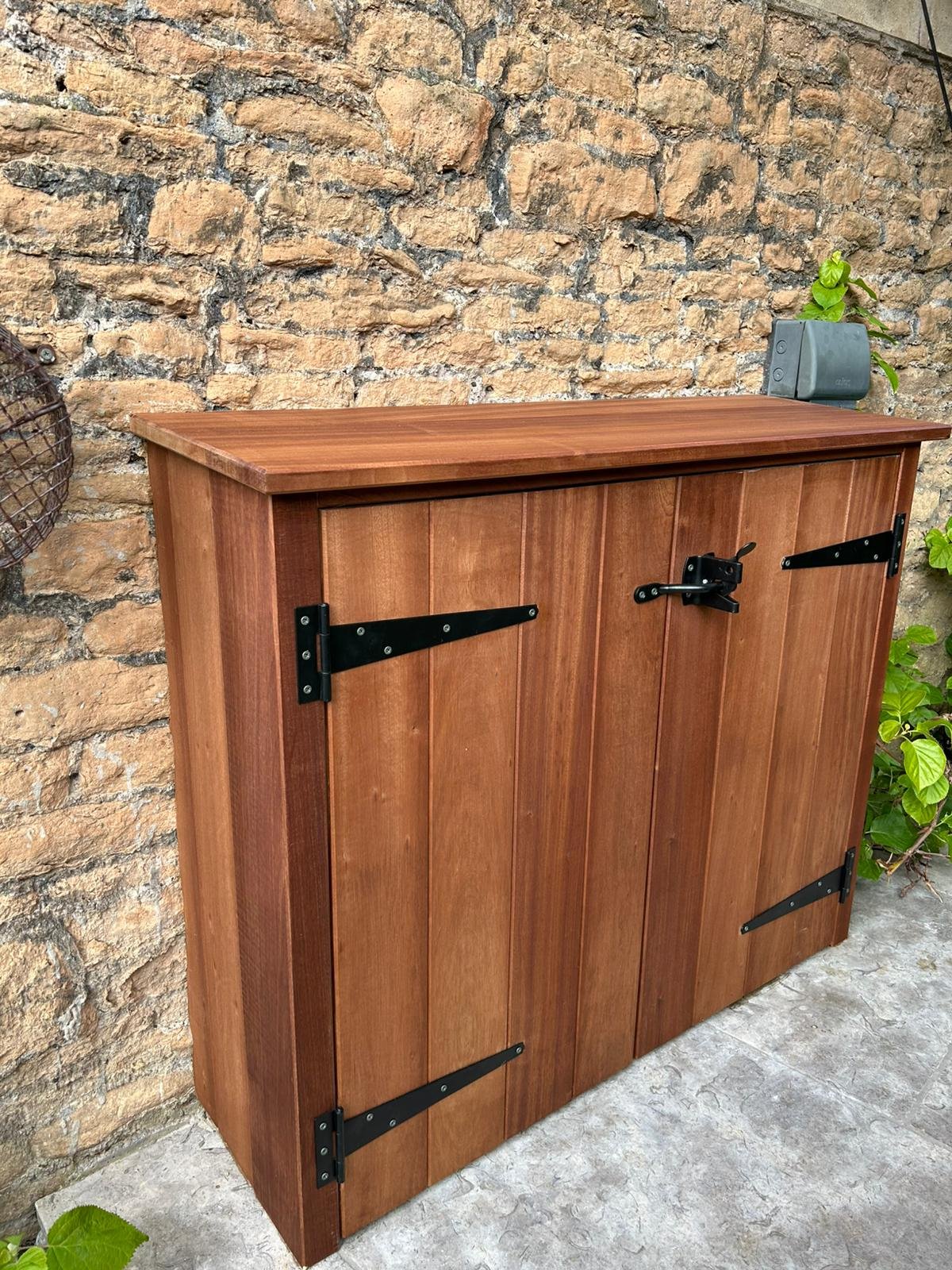 bespoke cabinetry made to order Bristol. Bristol joiner and carpenter. home renovations Bristol. kitchen fitter 