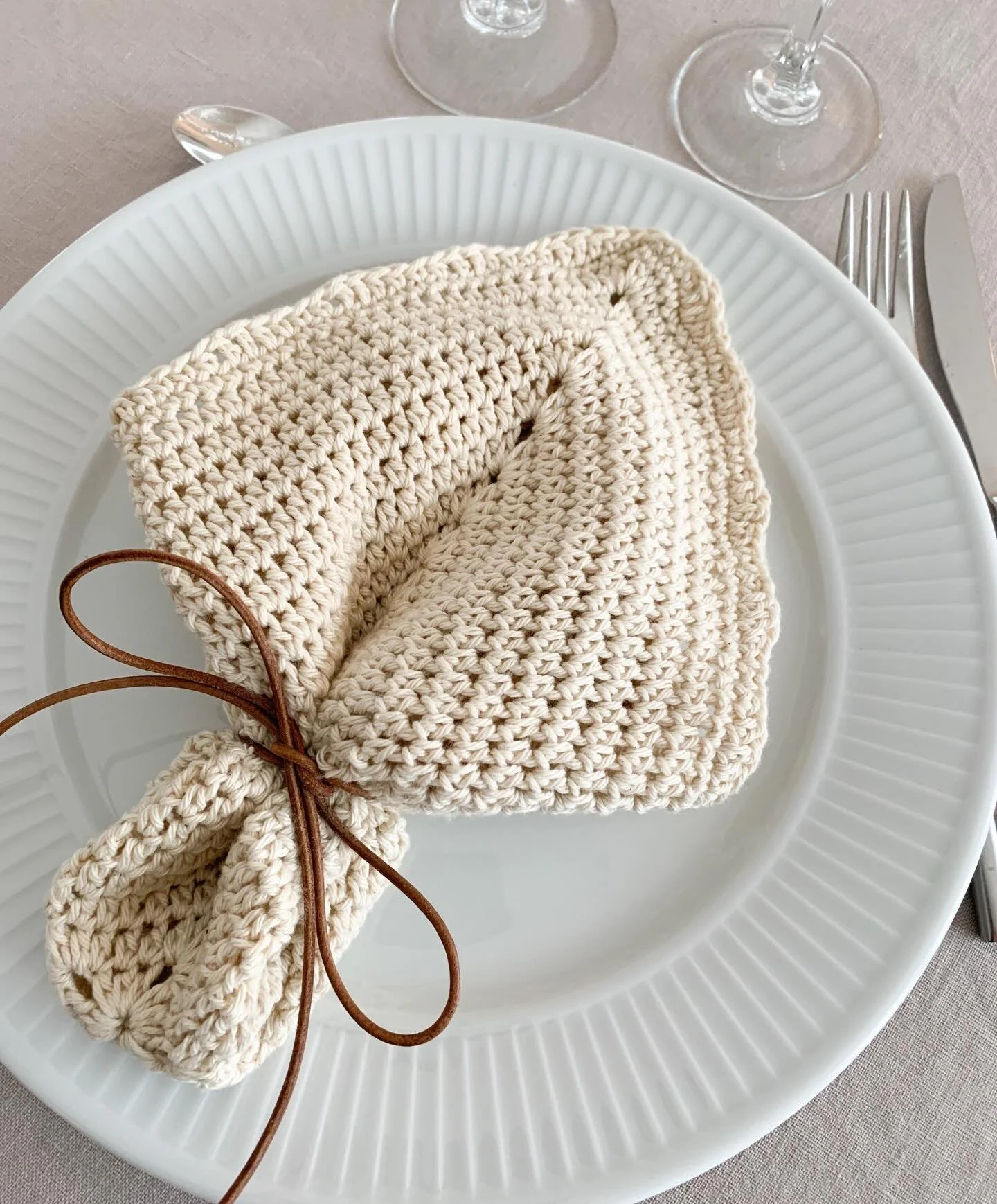 P&aring;ske 2026 🐣 

Tre nye opskrifter til p&aring;skens bordd&aelig;kning er nu tilg&aelig;ngelige 🐥

Tjek de nye opskrifter og alle de andre lige her 👇

www.garnloekke.com

#p&aring;ske #bordd&aelig;kning #h&aelig;klet #strik #h&aelig;kleopskri