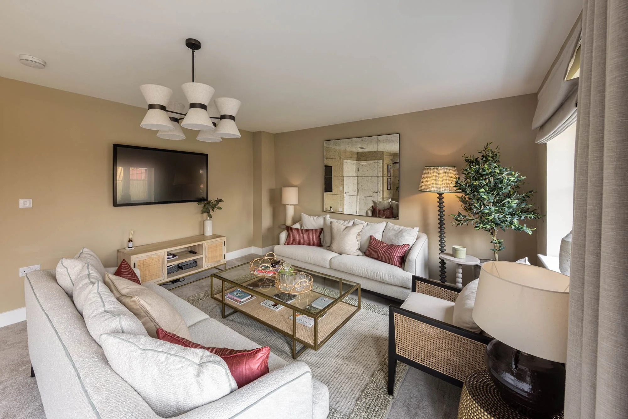 Thakeham-Manorwood-Heyshott-Interiors_Matt-Livey 012.jpg