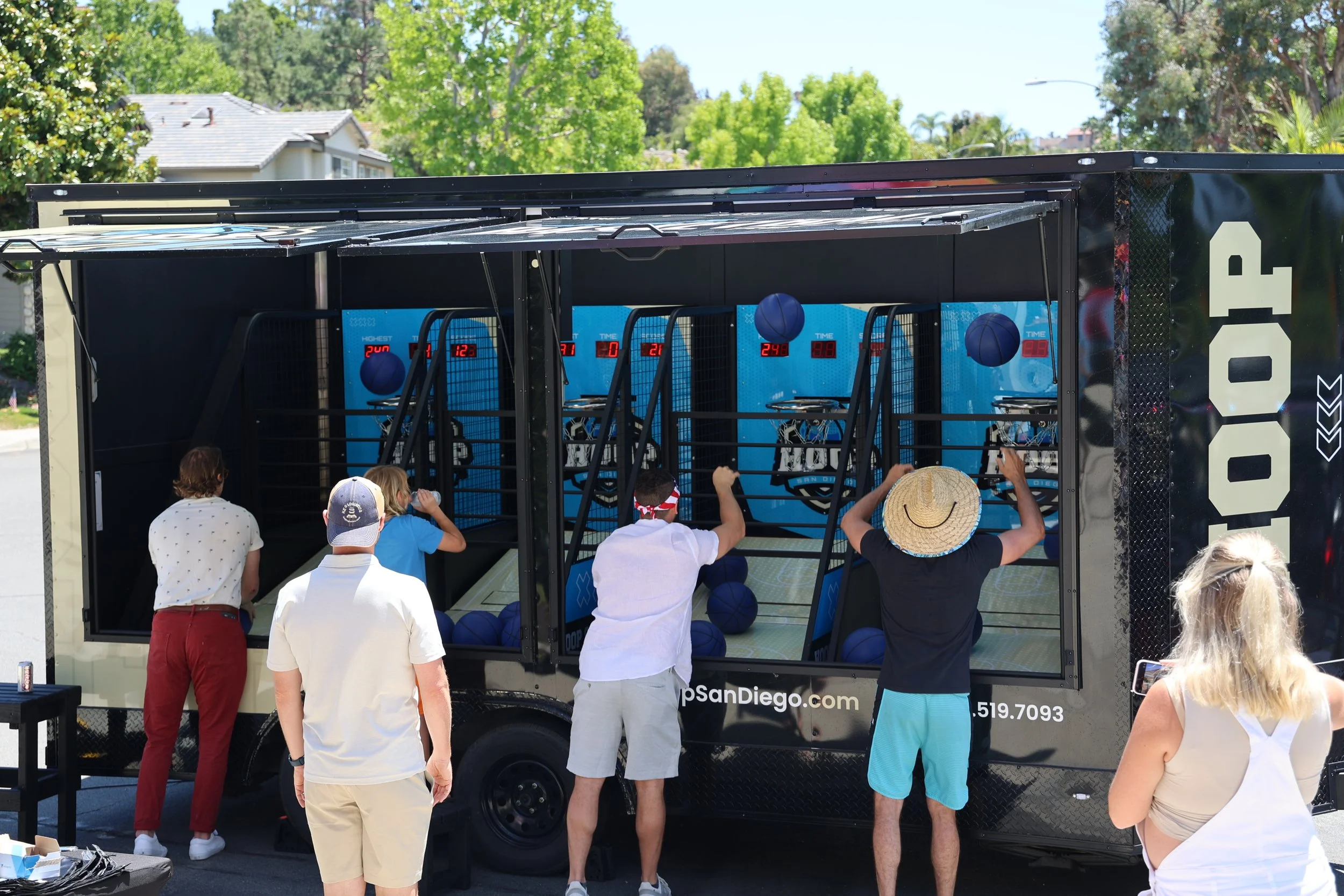 Roswell’s Coolest Close Encounter: The Mobile Arcade Basketball Trailer Taking Over New Mexico