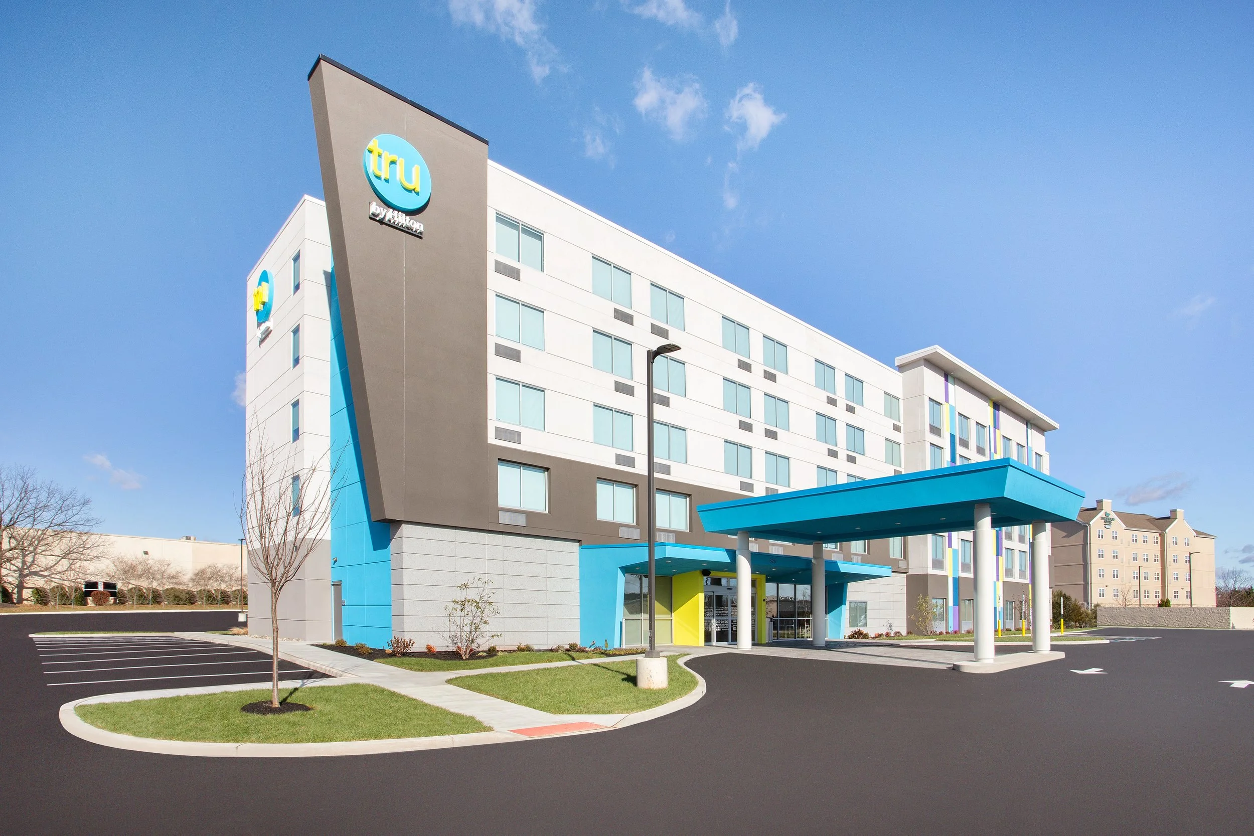 Tru by Hilton Audubon Valley Forge front of building