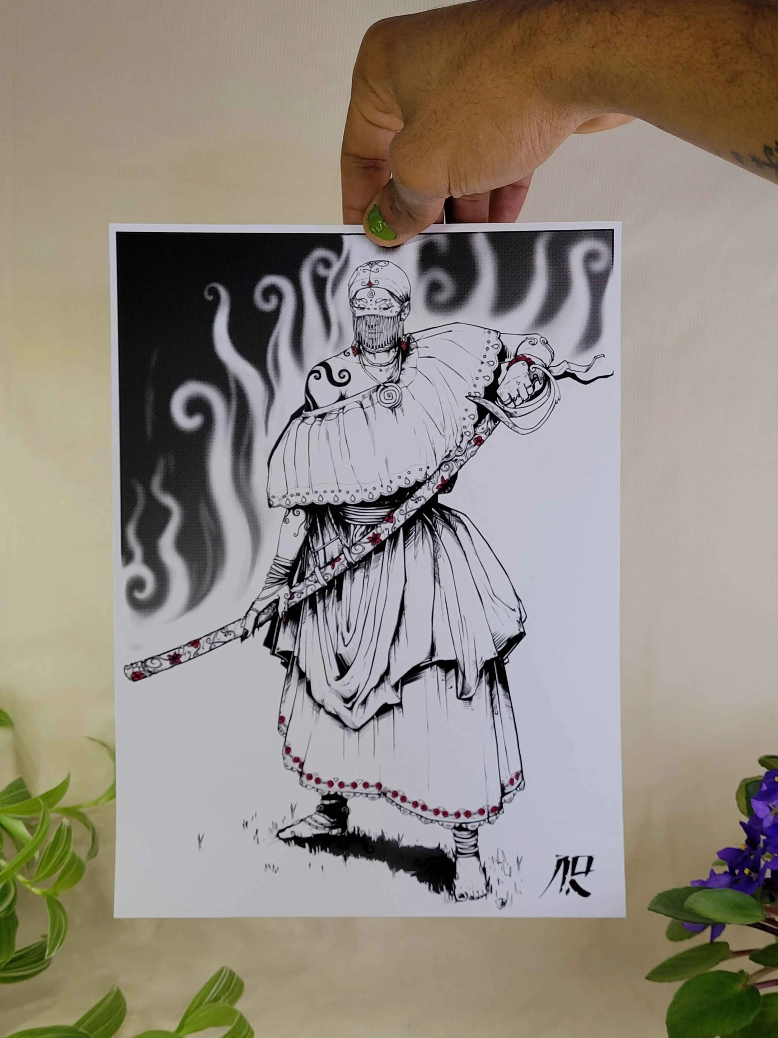 Manze marie louise in hand.jpg