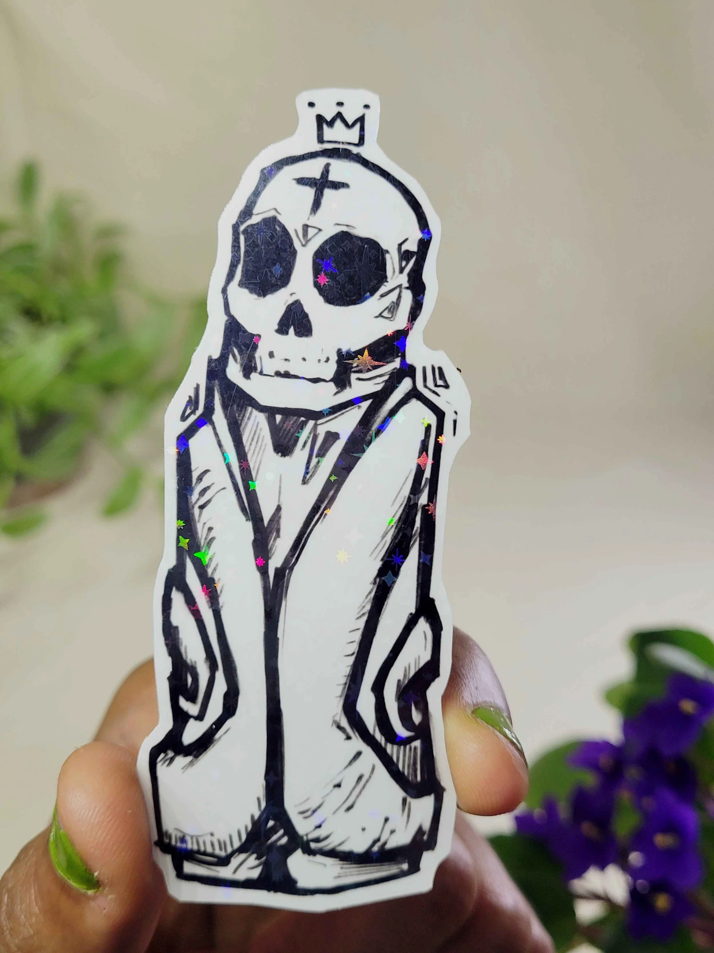 gede statuette in hand.jpg