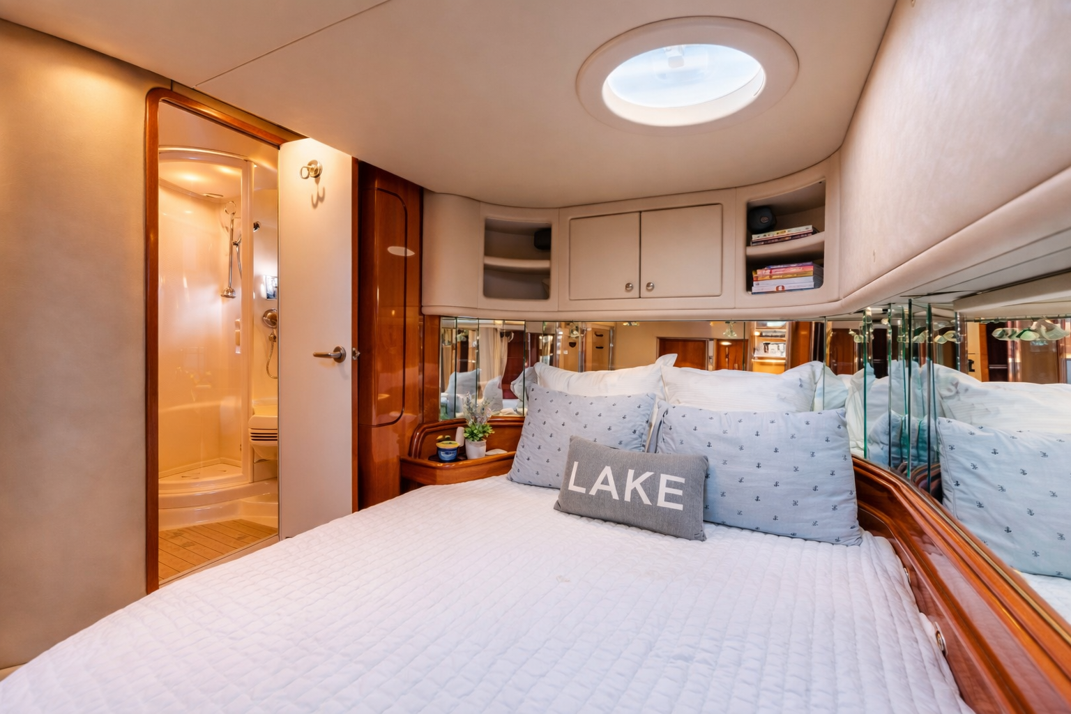 searay guest suite.png