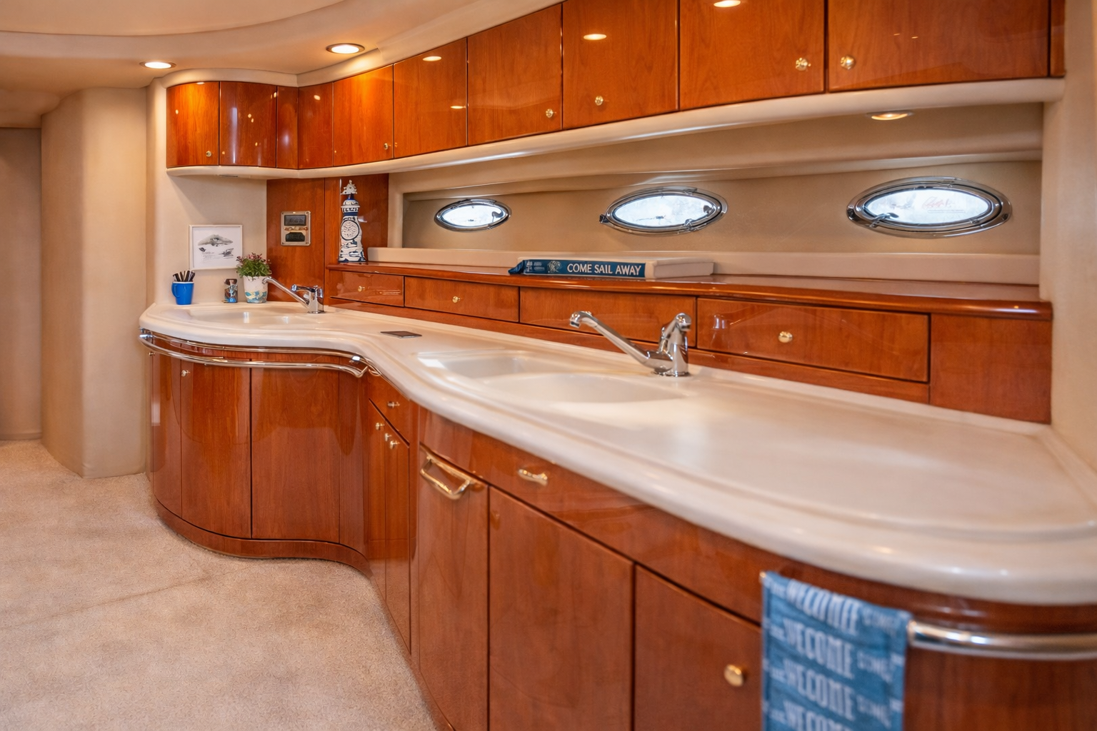 searay kitchen.png