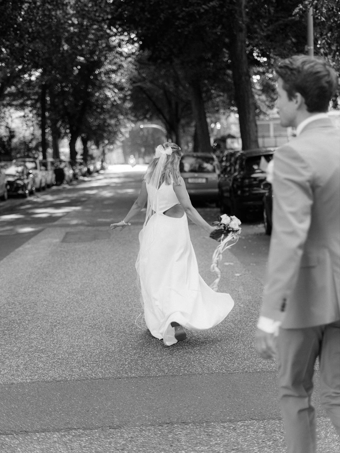 🤍

#hamburgwedding #hamburgweddingphotographer #urbanwedding