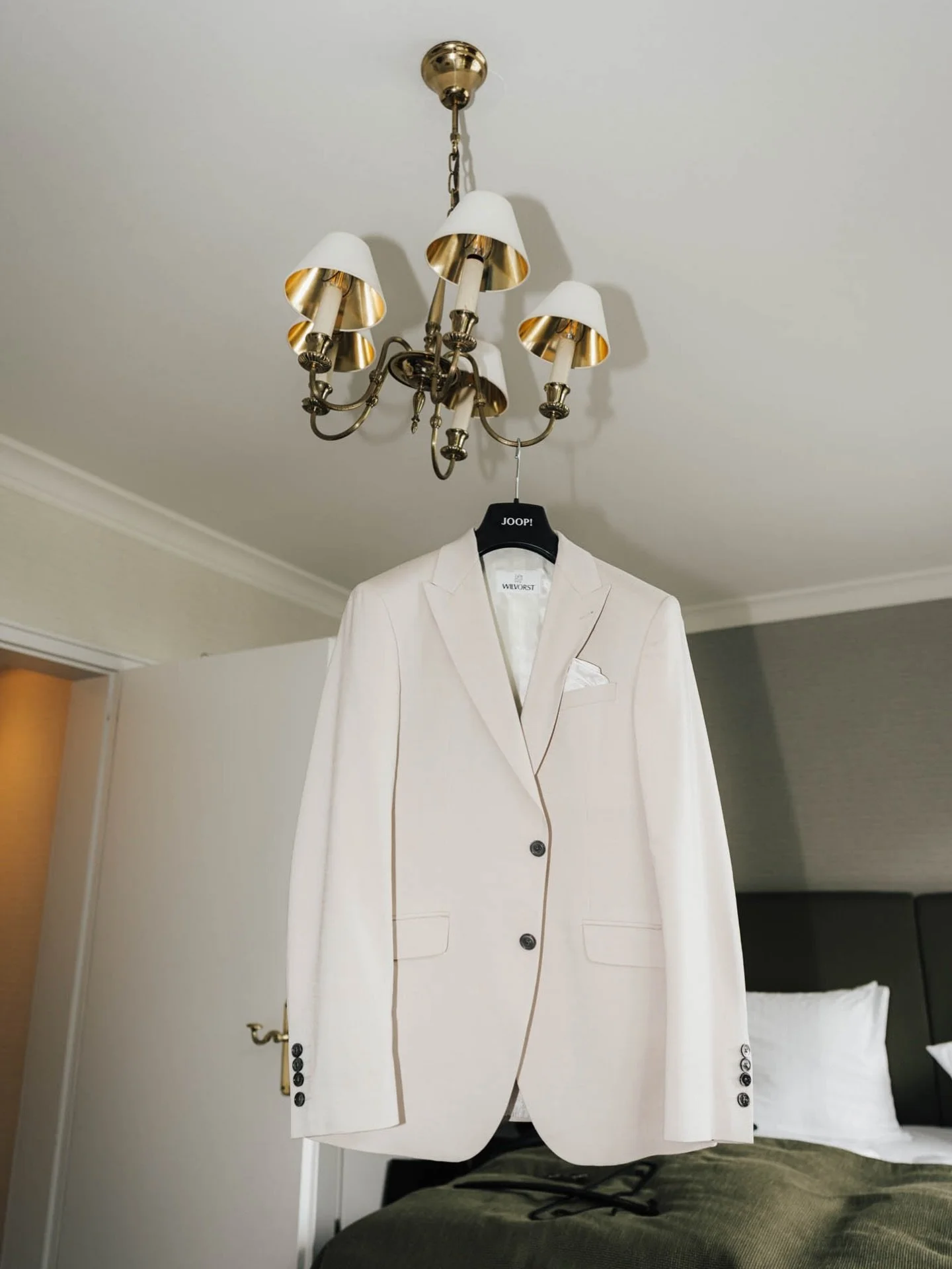 🤍

#wedding #gettingready #weddingbremen #hochzeitsfotografbremen #flashweddingsphotography