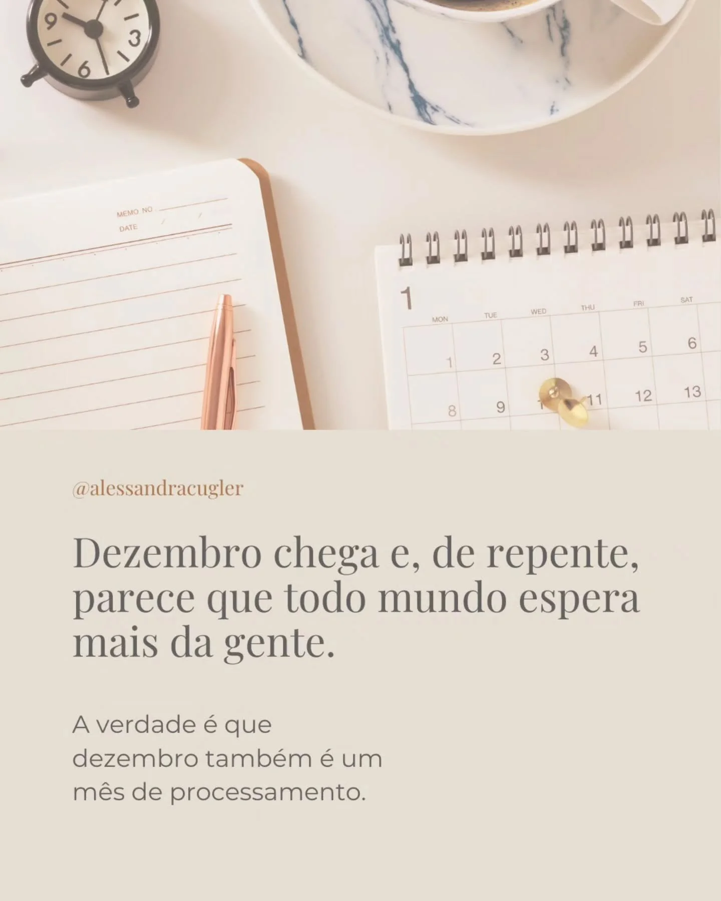 Dezembro chega e, sem perceber, a gente come&ccedil;a a carregar um cansa&ccedil;o que n&atilde;o aparece na agenda, mas pesa no peito.

&Eacute; o ac&uacute;mulo do ano.
&Eacute; o que ficou sem resposta.
&Eacute; o que a gente tentou segurar.
&Eacu