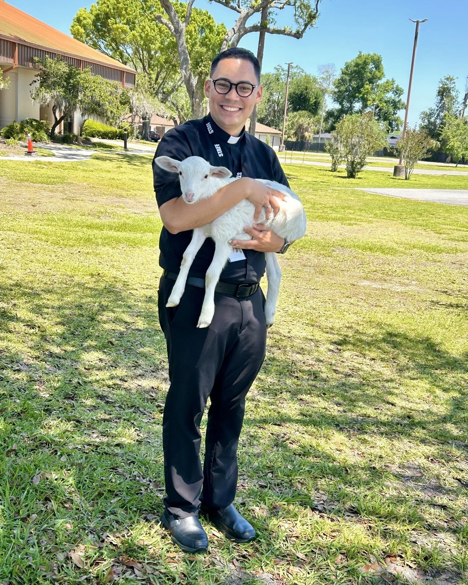 As we celebrate Good Shepherd Sunday, we give thanks for 2 of our 3 shepherds, who were fortunate enough to spend time with a baby Lamb recently that was on property.
 #goodshepherd #goodshepheredsunday