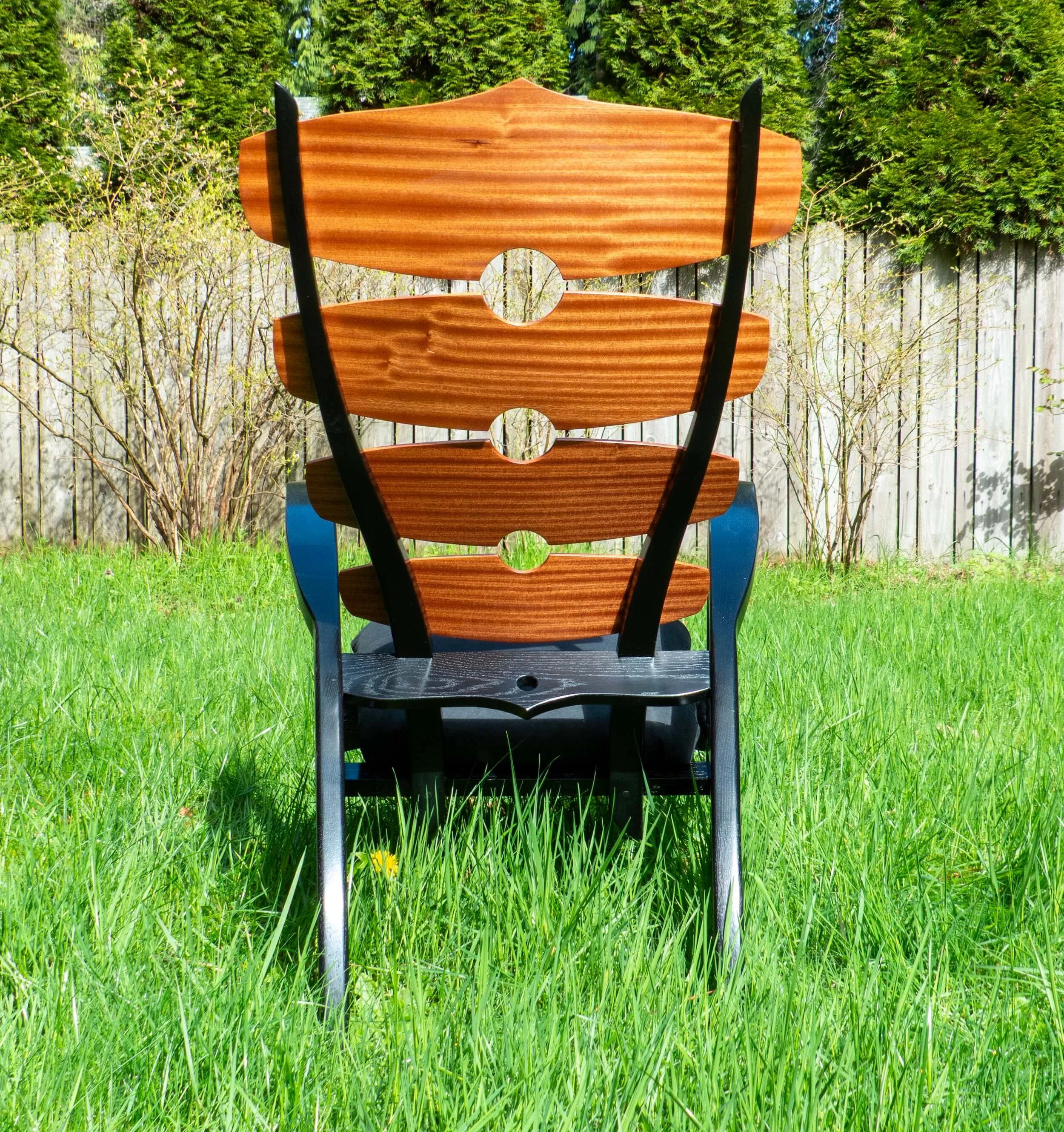 Queen-Bee-Lounge-Chair-back.jpg