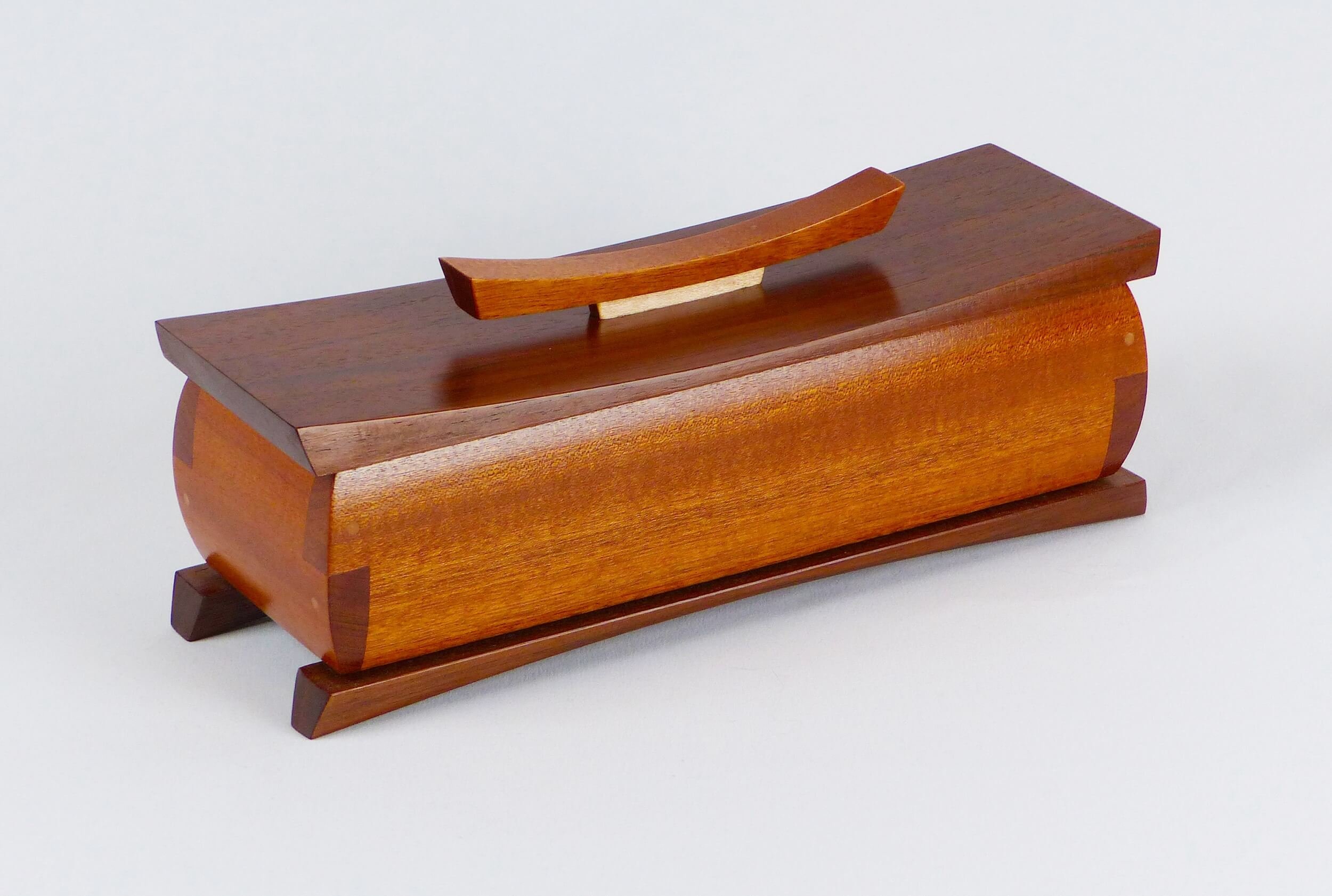 SushiBox-Sapele-closed-top.jpg