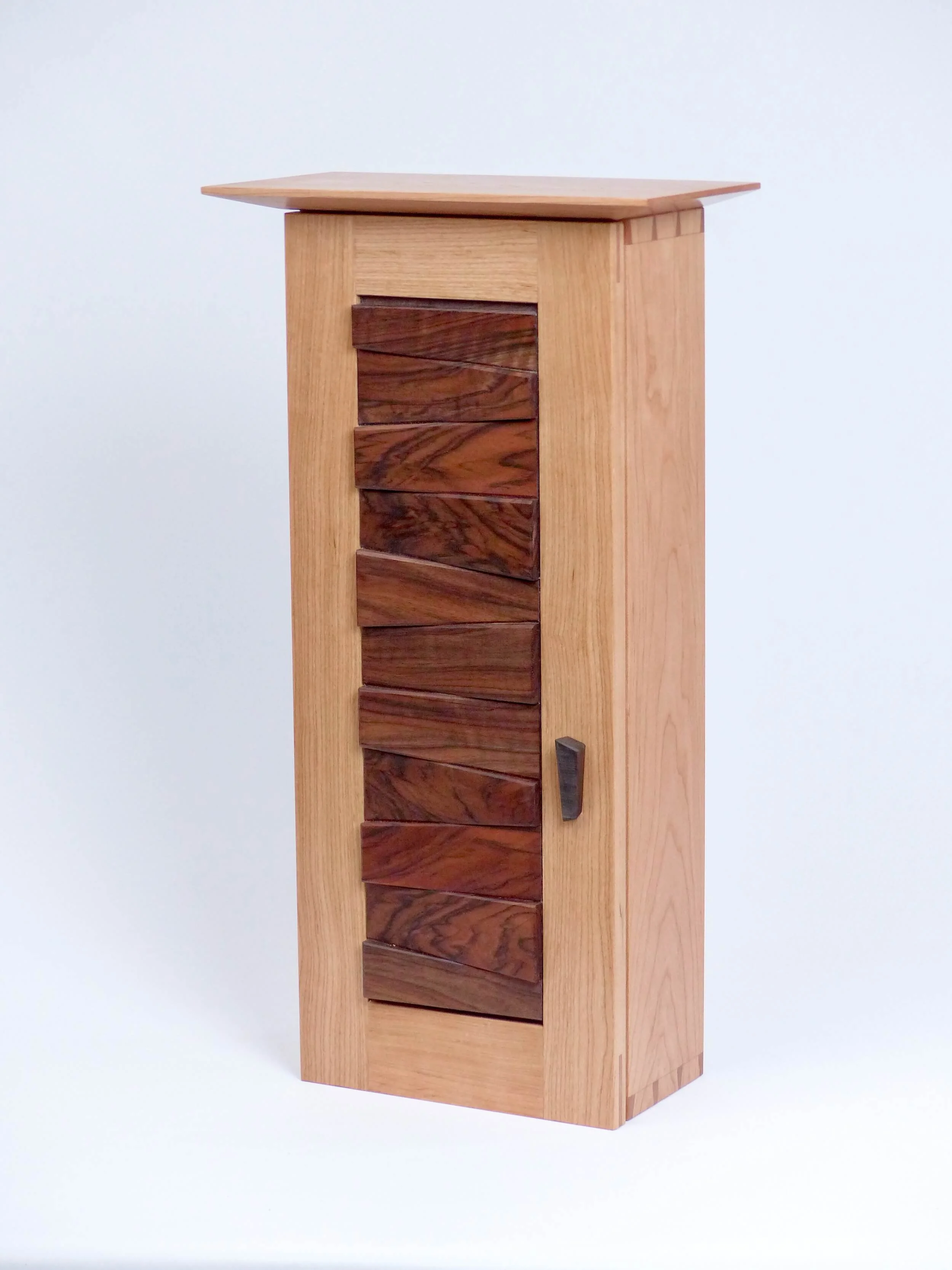 Zoid-Wall-Cabinet-front.jpg
