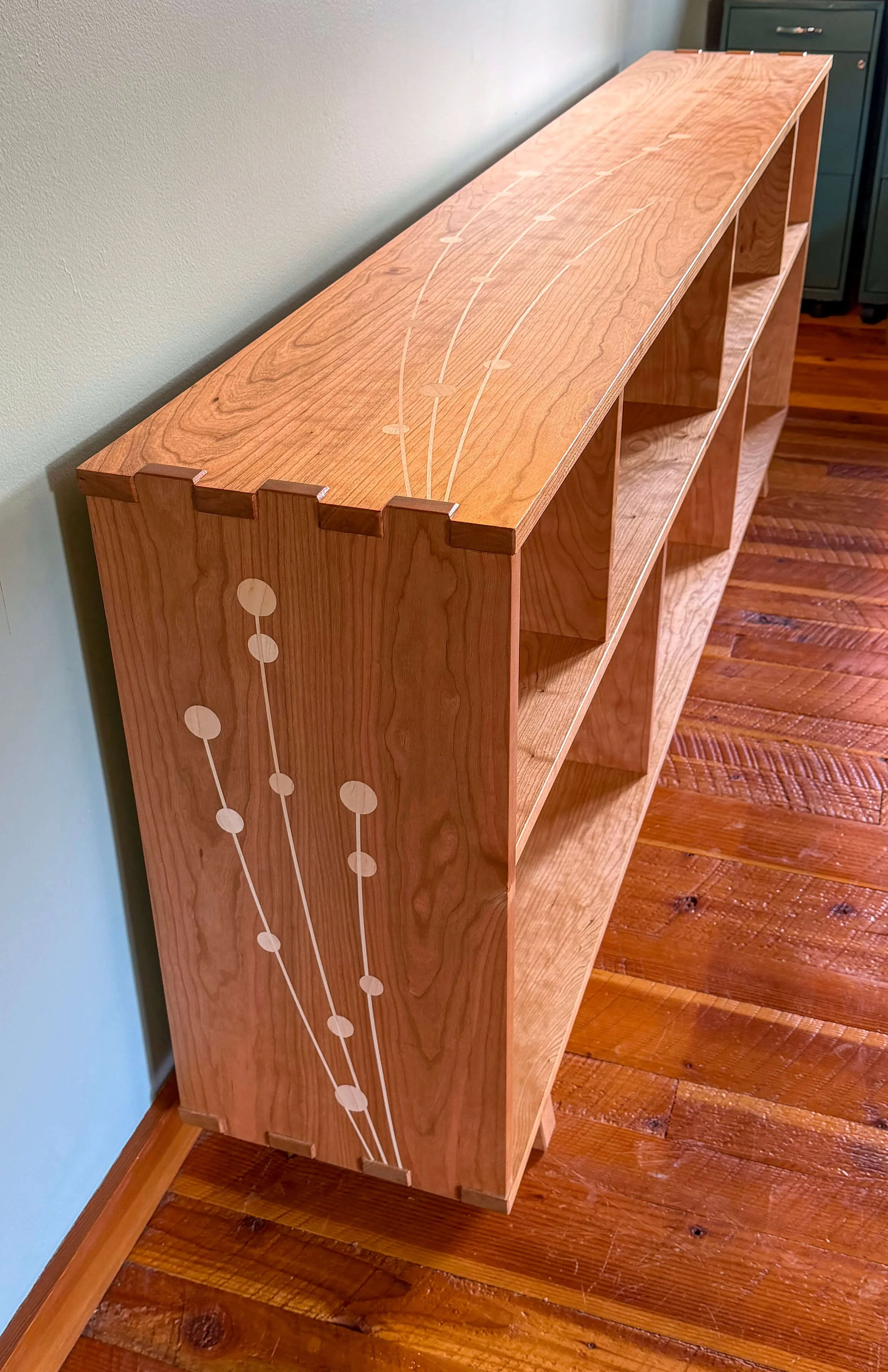 Billy-Button-Inlay-Bookcase-End.jpg