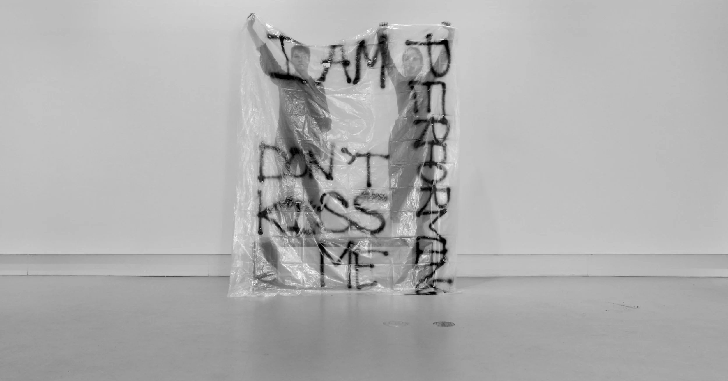 Clo & Coralie performance art duo