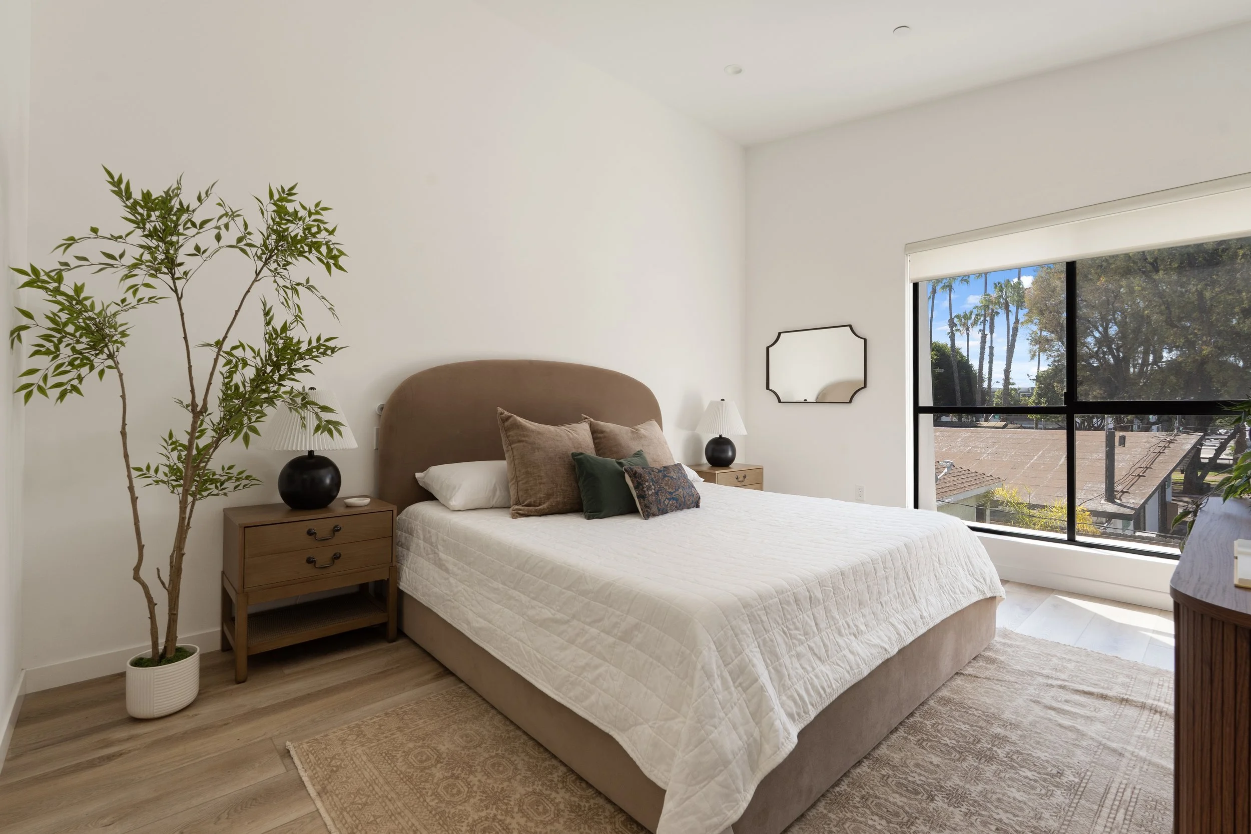13-3961-tilden-ave_019.jpg