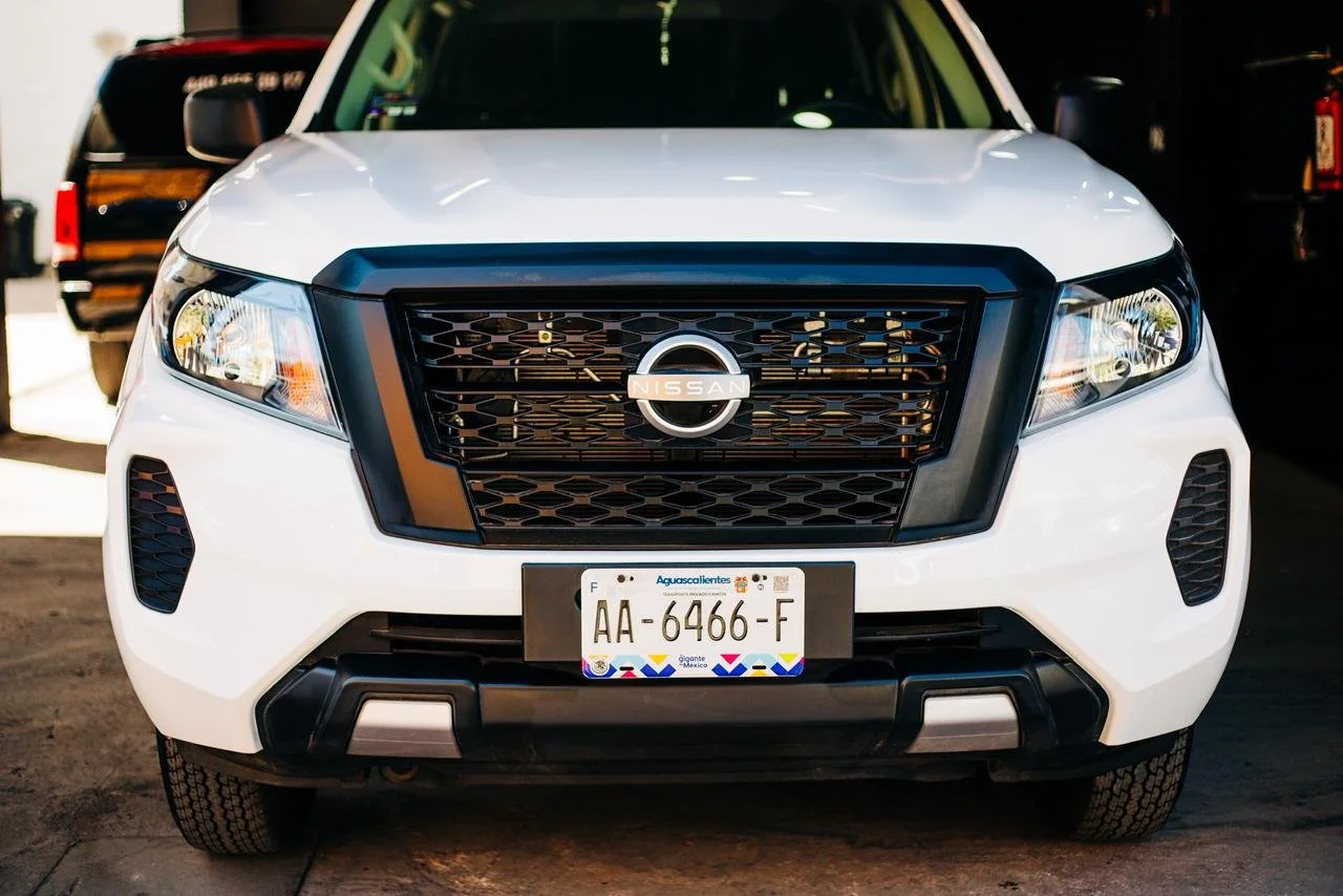 NISSAN FRONTIER 2024 Se