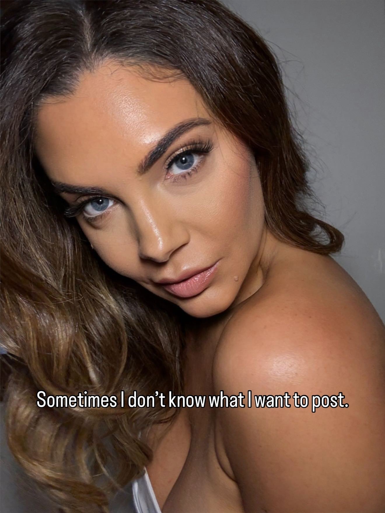 Sometimes it&rsquo;s just tiring work thinking of a cute caption or hook. So here&rsquo;s three photos I love 🤍 

#bridalmakeupartist #hampshiremua #bridalmua #southamptonmua