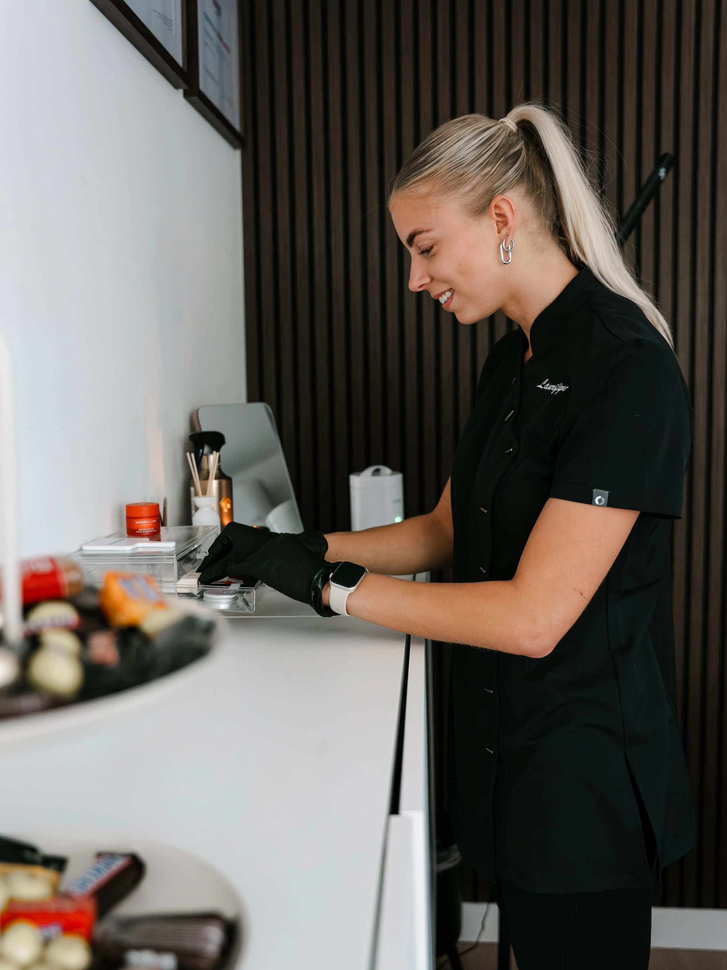 Lieve Laura van @laurifique mogen vastleggen in haar salon! Ontzettend waardevol om mooie branding foto&rsquo;s te hebben, over jezelf maar ook zeker over wat je aanbied en wat je passie is. Laura heeft een prachtig bedrijf en ik vond het mega leuk o
