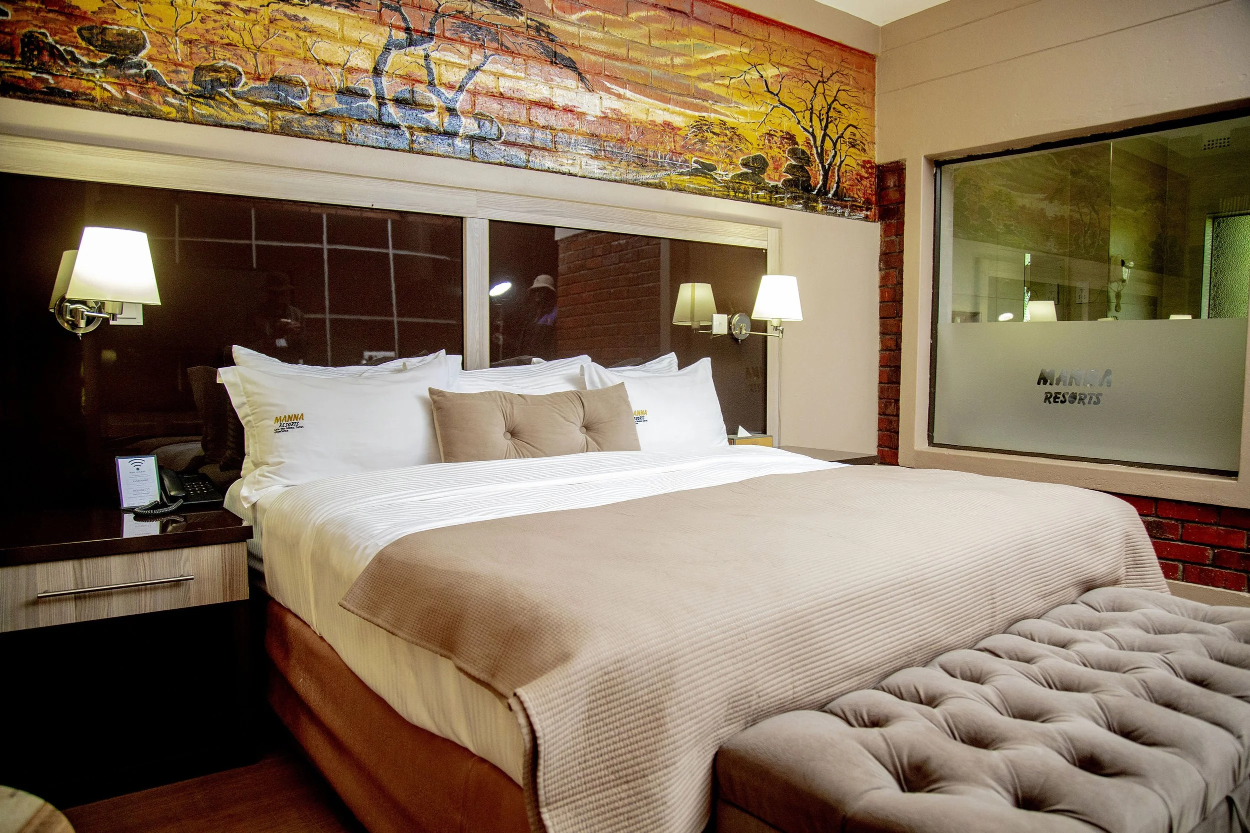 deluxe-room-2-high-res.jpg