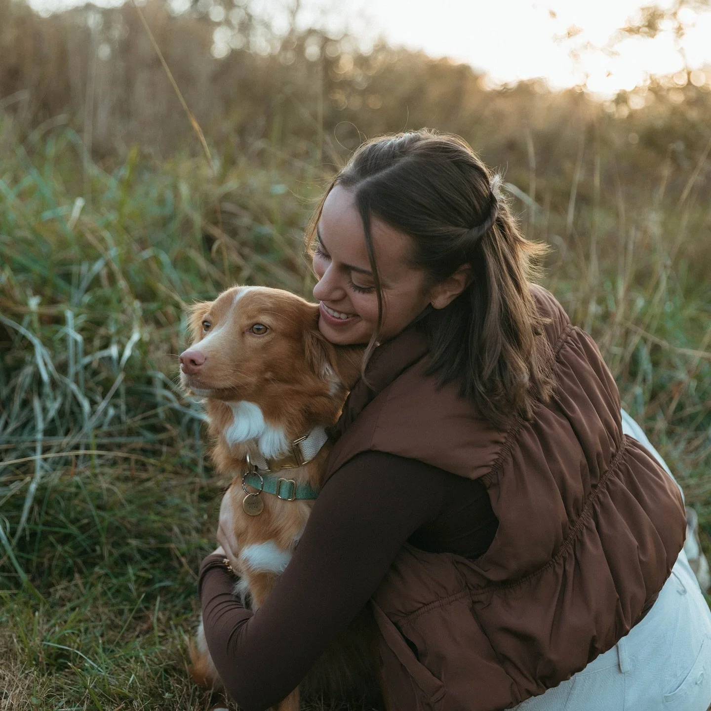 Am I allergic to dogs, cats, and pretty much every other furry little friend? Yes.
Will I still photograph them and have the best time ever? ABSOLUTELY. 🐾📸 
Because the joy, the connection, and the real moments you share with your pets are always w