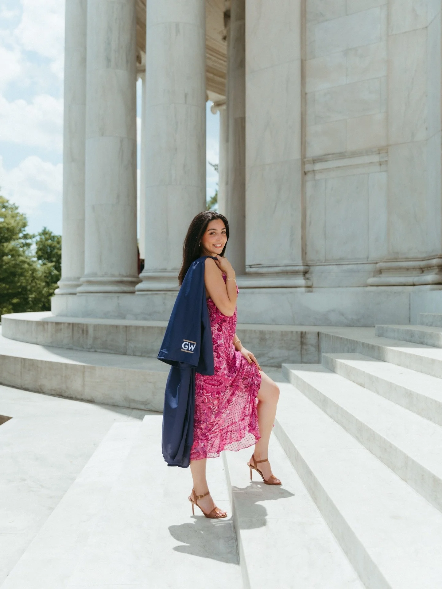 I can&rsquo;t believe graduation season is creeping up on us again! This was one of my favorite sessions! I loved exploring DC with Lizzie and Alexa and can&rsquo;t wait for more sessions this season. 

.
.
.
.
.
DC Graduation Photographer, MD Gradua