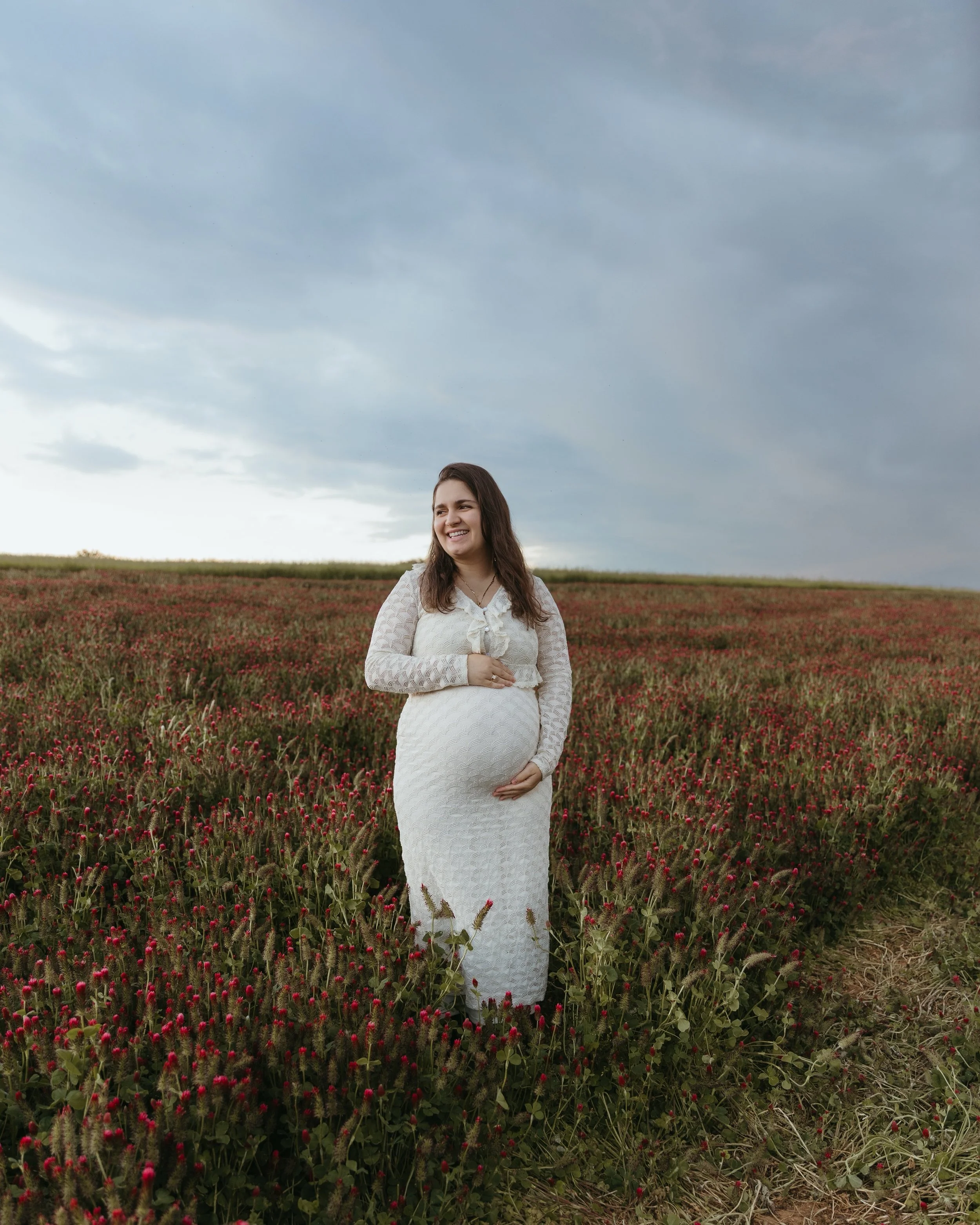 When you decide to take pictures in a crimson clover field  10 min before it starts pouring. Totally worth the sprint to the car!

#dmvphotographer #dmvphotography #dmvmaternityphotograher #dmvfamilyphotographer #marylandphotographer

DMV maternity p
