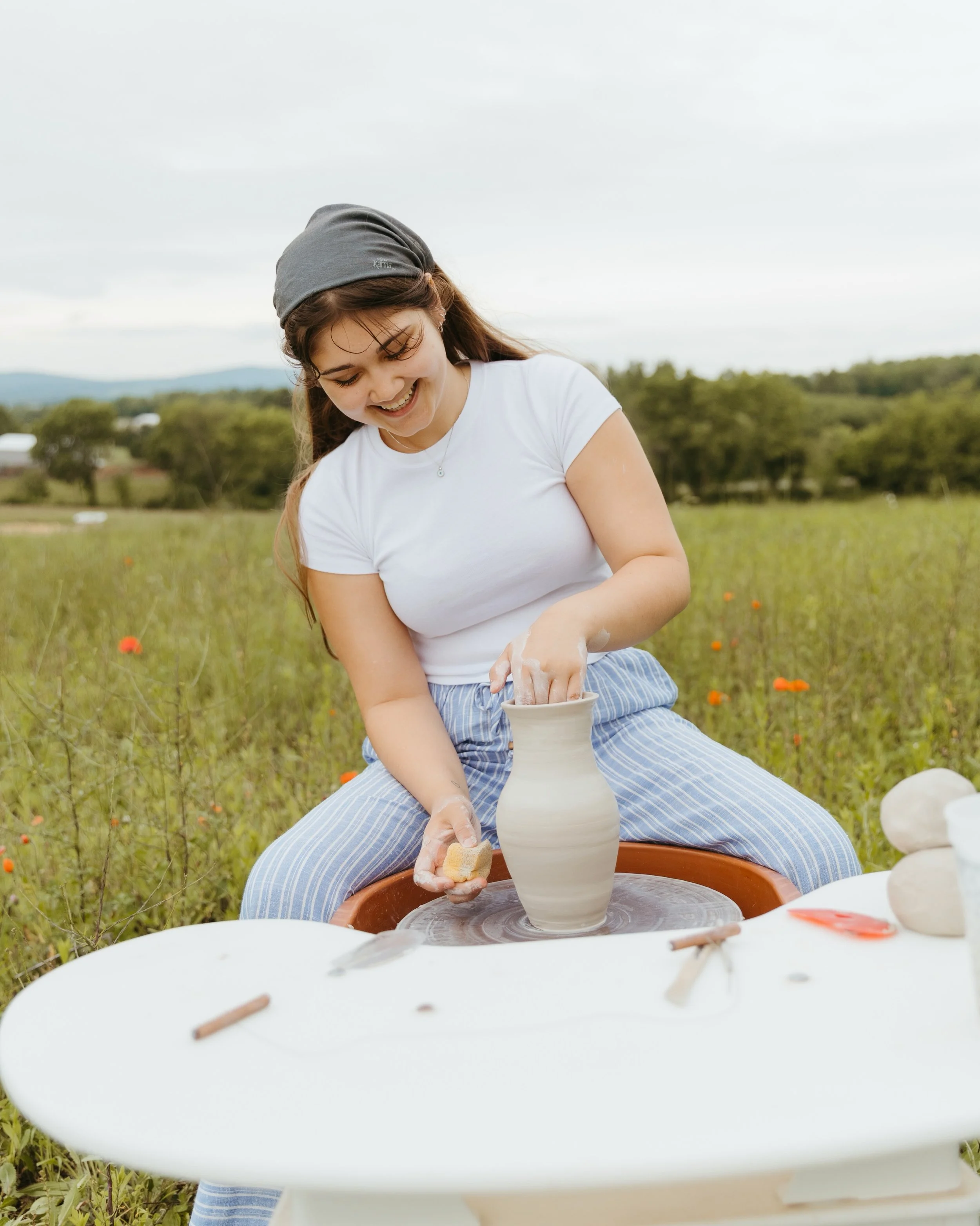 How fun is it to do some pottery in the wild?! My cousin, Georgia is an amazing potter (follow her page @konto.pottery ) and I couldn&rsquo;t think of a better place for her to be in her element and create such beautiful pieces! 

.
.
.
.
.
.

DMV fa
