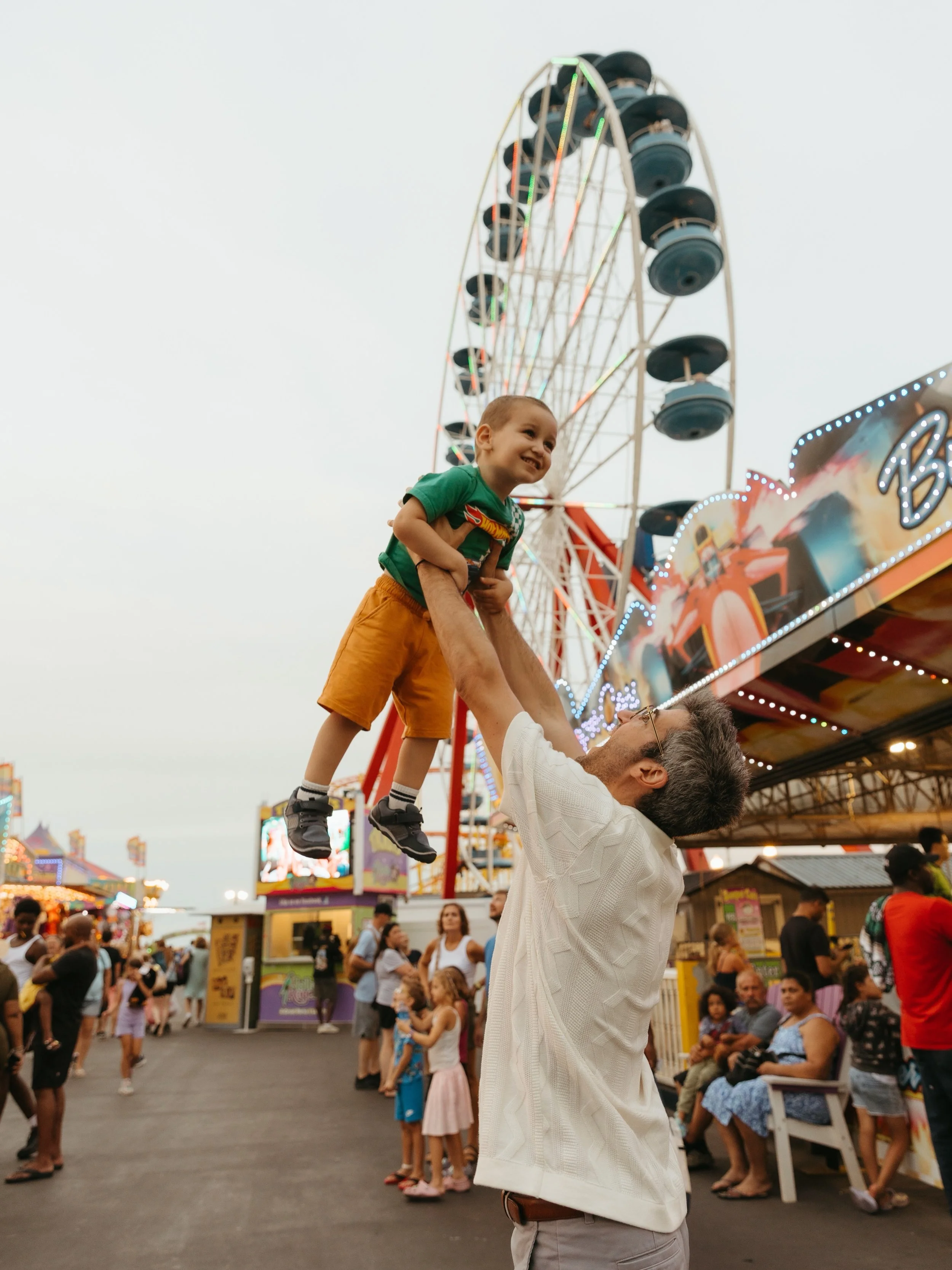 This beach trip was so full of nostalgia. I love bringing Yianni to play on almost all the same rides that I rode and even my dad did! Can&rsquo;t wait for the upcoming fairs to make some more memories!!

&bull;
&bull;
&bull;
&bull;
&bull;

DMV famil