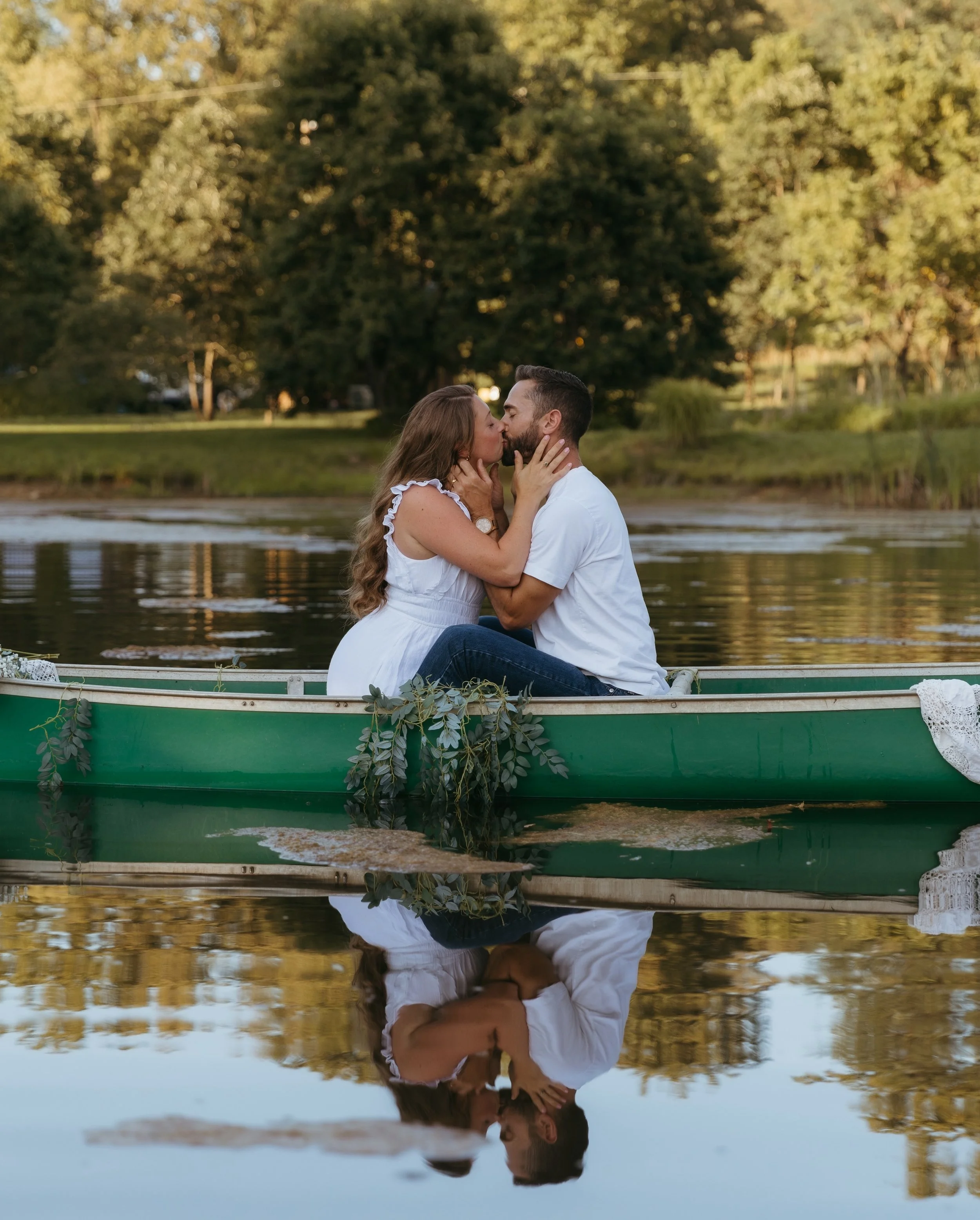 Literally a dream photoshoot checked off my list ✅✨ We had &ldquo;Kiss the Girl&rdquo; playing on repeat 🧜&zwj;♀️ I love getting to bring little dream photoshoot ideas to life. If you have one you&rsquo;ve been dreaming up, I&rsquo;d love to hear ab