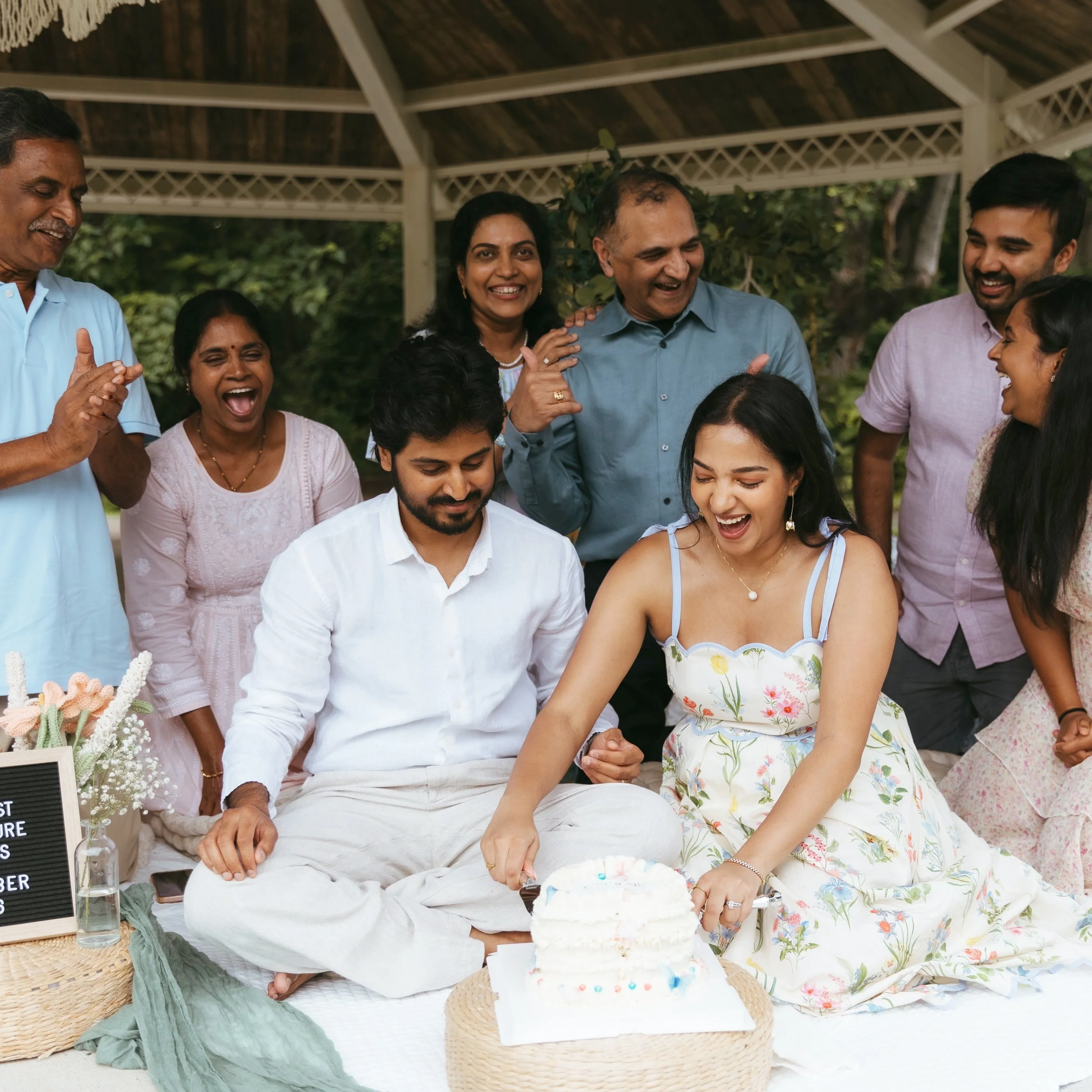 The cutest gender reveal ever with this picnic from @pampaspicnics 

#dmvphotographer #dmvphotography #dmvmaternityphotograher #dmvfamilyphotographer #marylandphotographer

DMV maternity photographer, DMV maternity photography, Maryland maternity pho