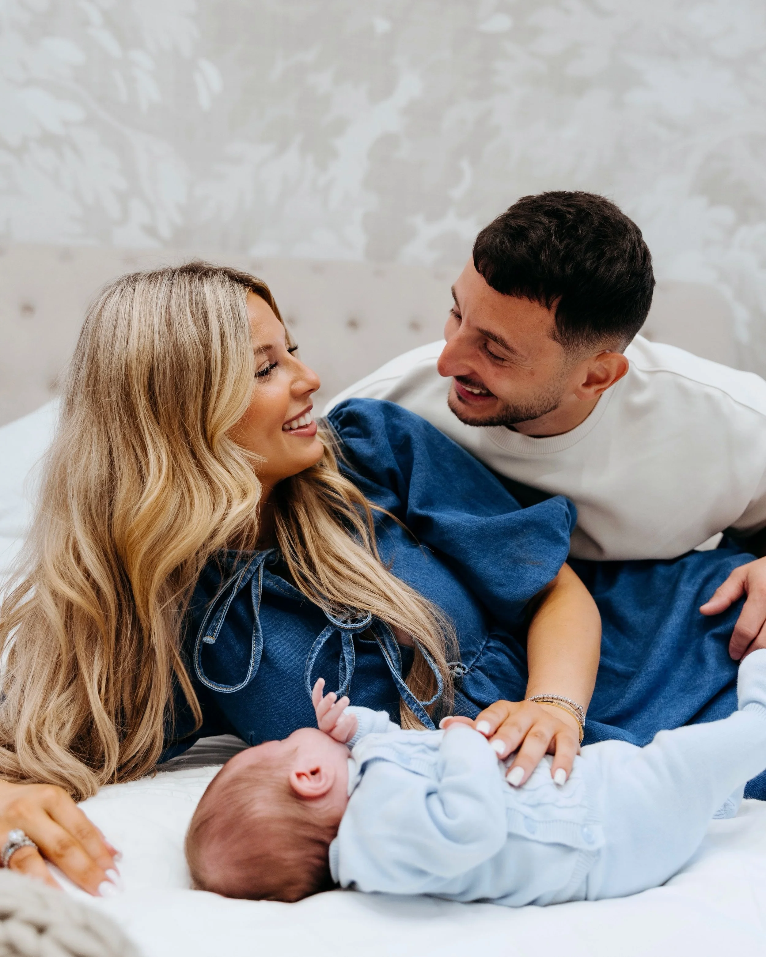 I got to photograph the cutest family as they welcomed their newest little addition!! 🥹🤍 I&rsquo;m so thankful for the opportunities I get to photograph these beautiful moments in people&rsquo;s lives. Getting to freeze these memories in time and w