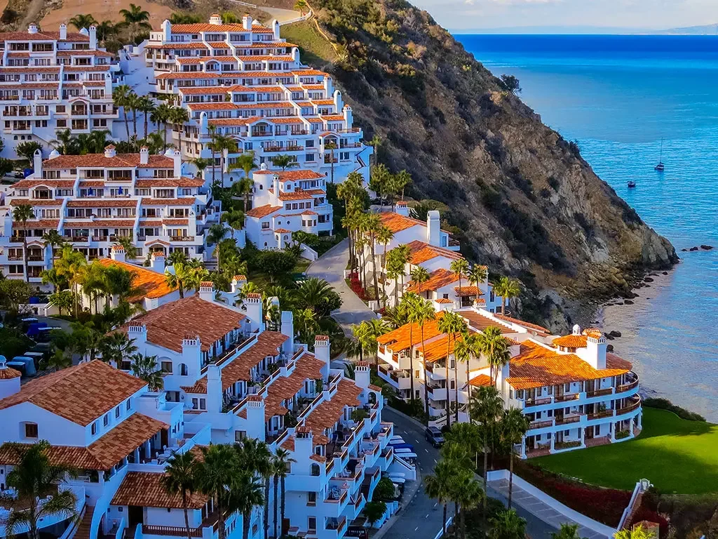 Why Stay at Hamilton Cove?