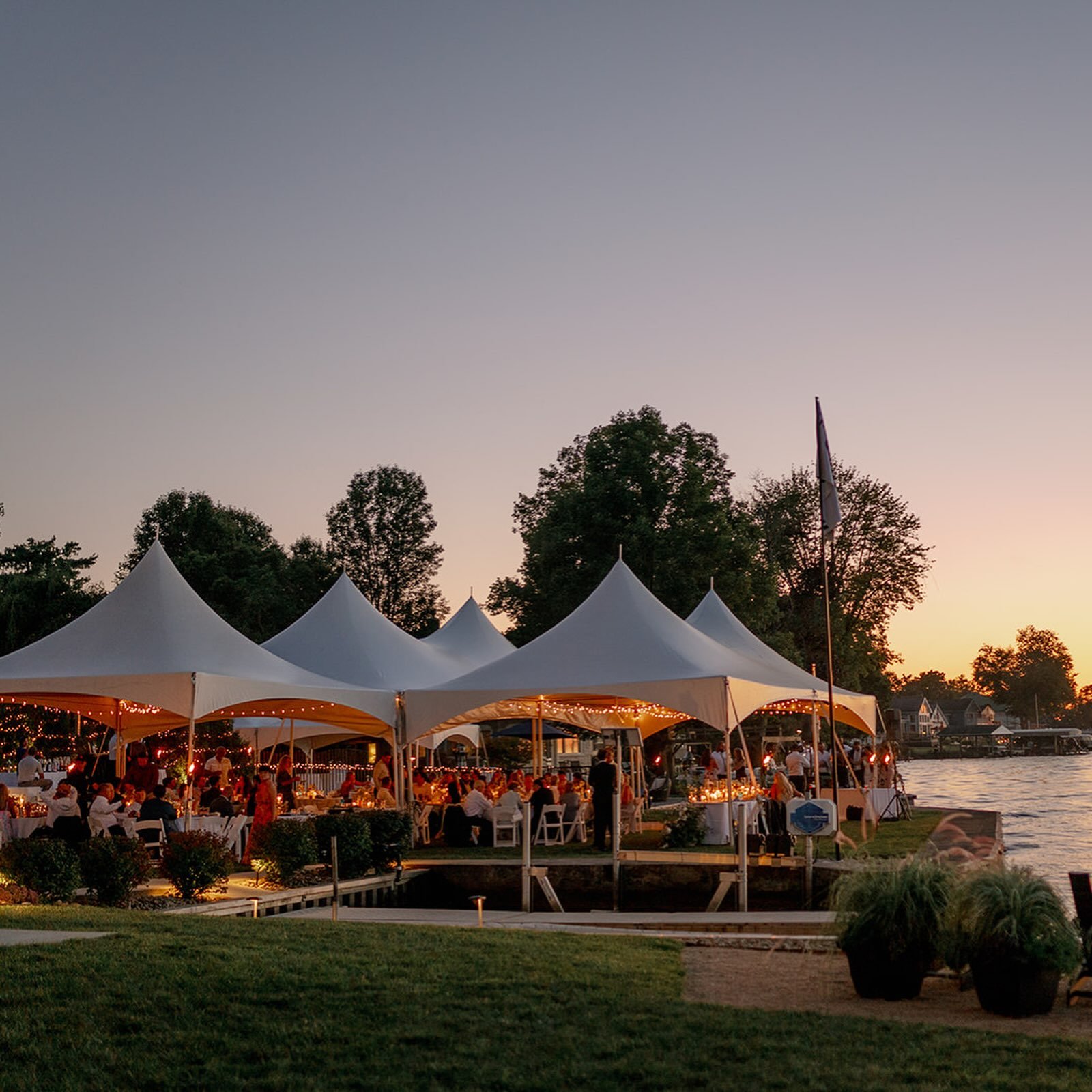 Dawn to dusk 🌙 

There&rsquo;s a certain admiration I have for tent weddings. Nothing is quite handed to you. Landscape, lighting, weather, even the floor. Every detail has to be considered and every moving piece has to come together intentionally.
