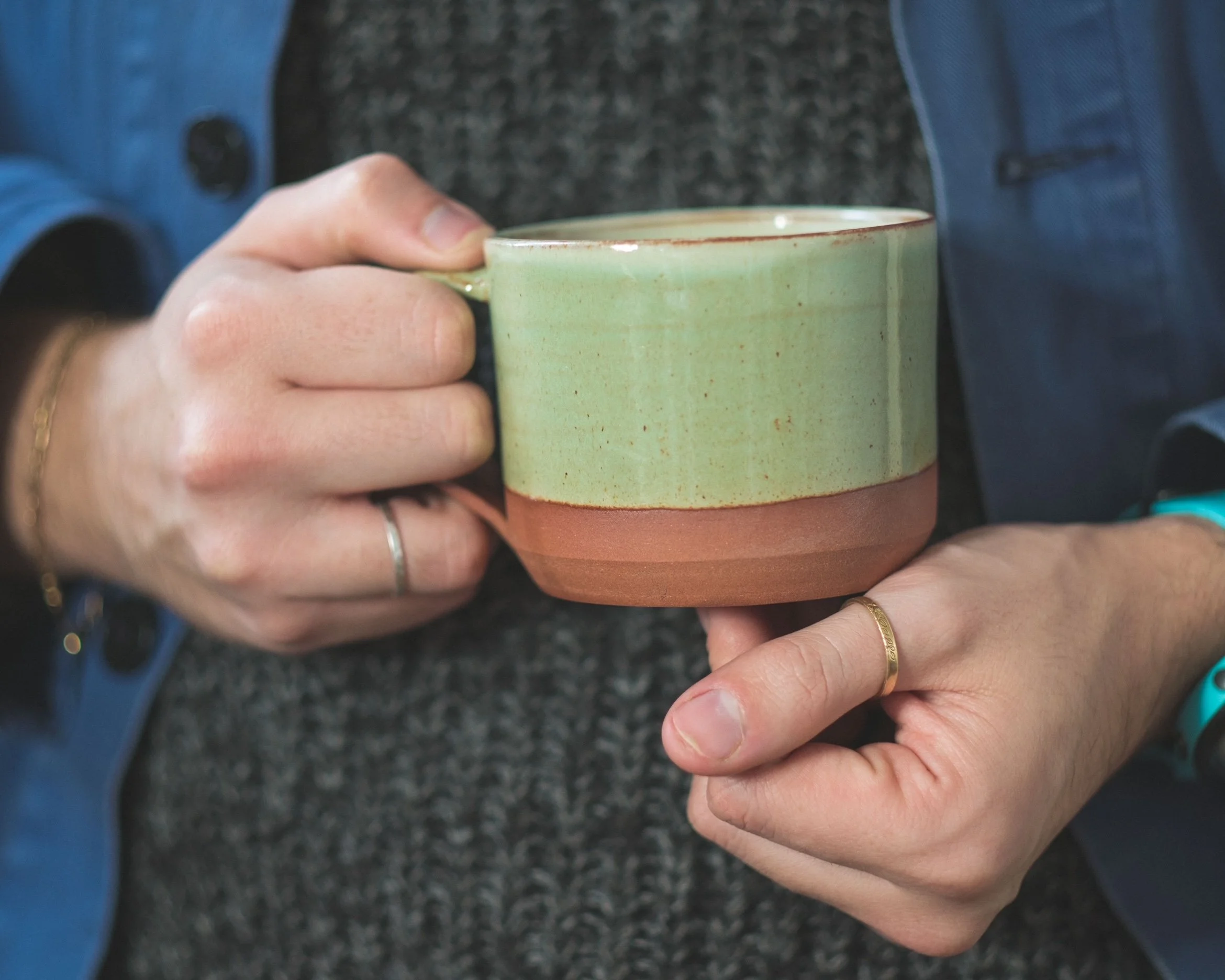 Coffee mug in peppermint/white