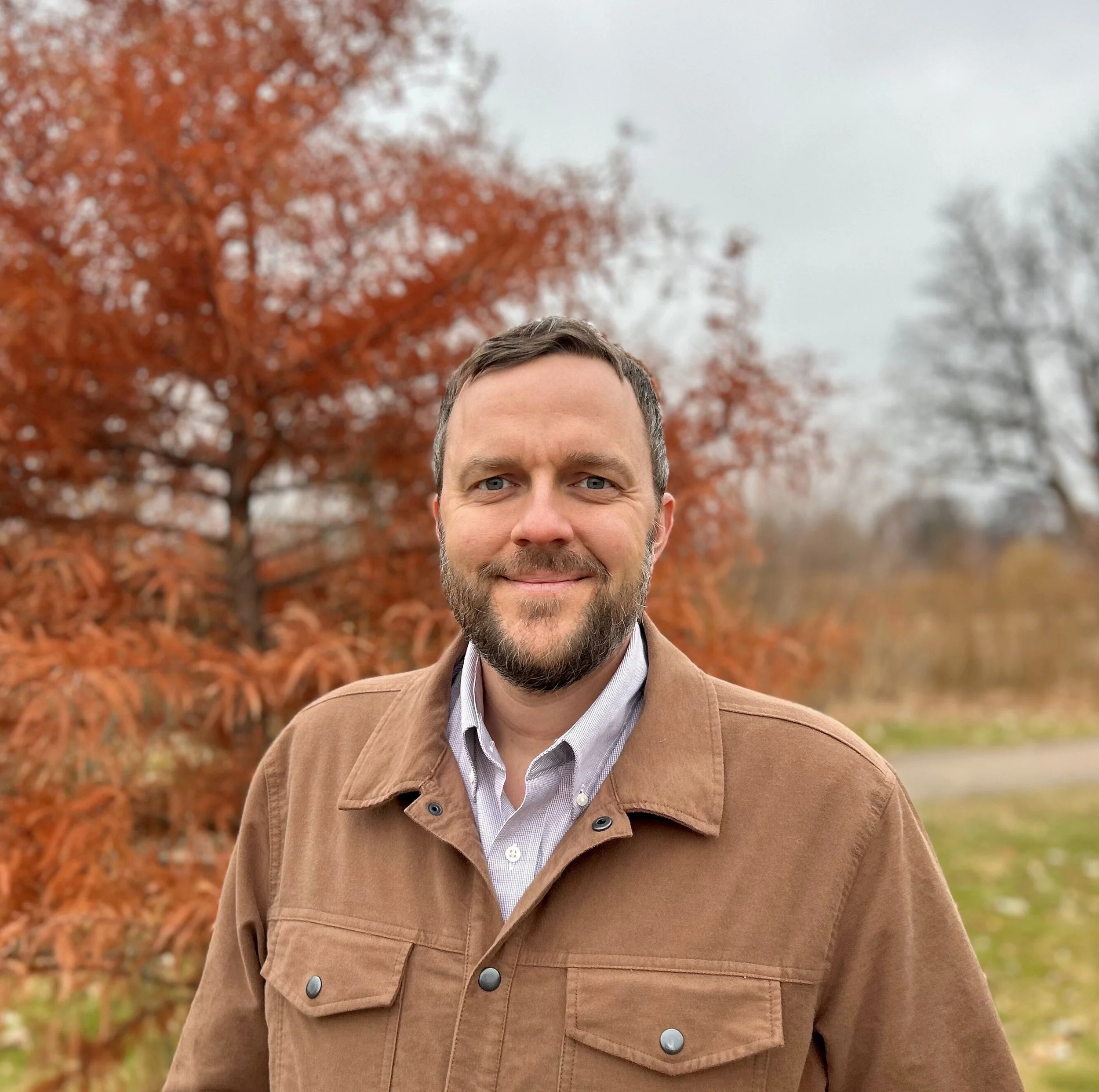 headshot ryan peterson therapist