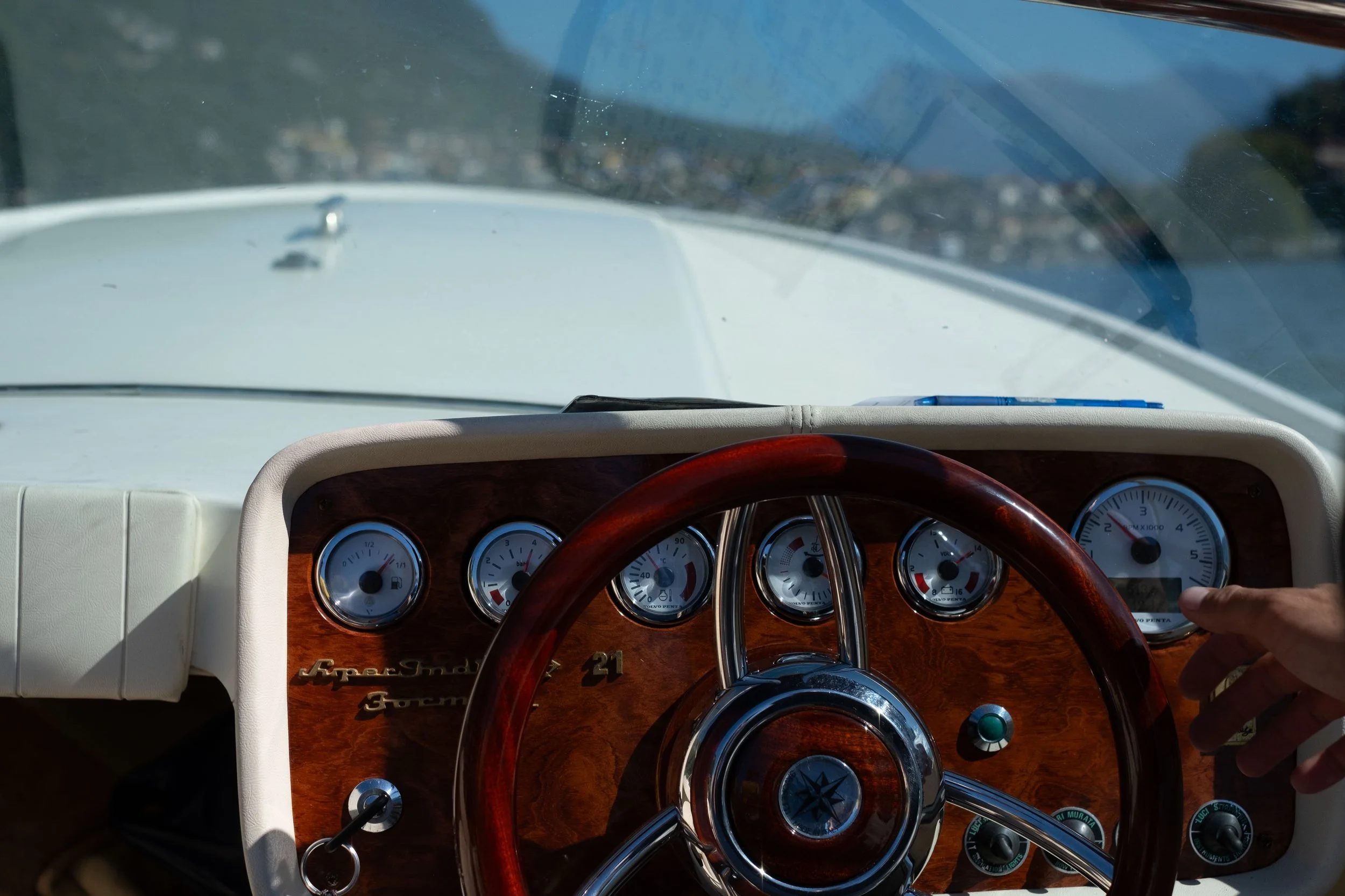 (20) Lake Como, Italy