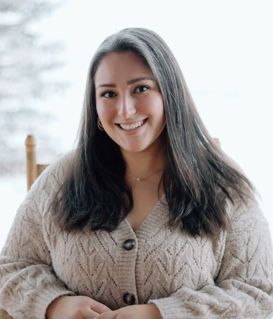 Shaylee Hancock, founder of Glow Sis Social and marketing educator for estheticians
