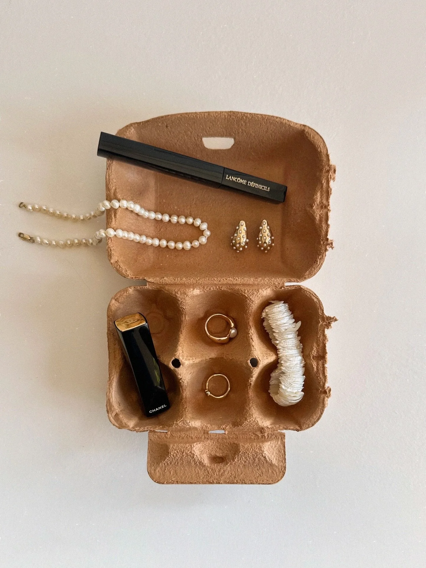 ✺A little sneak peek of our latest Easter celebration. 🐣

We&rsquo;re very excited to share more with you soon.
At La Luna Azul, we believe every detail matters &mdash; and that includes you. Our team is made up of outstanding professionals, from ta