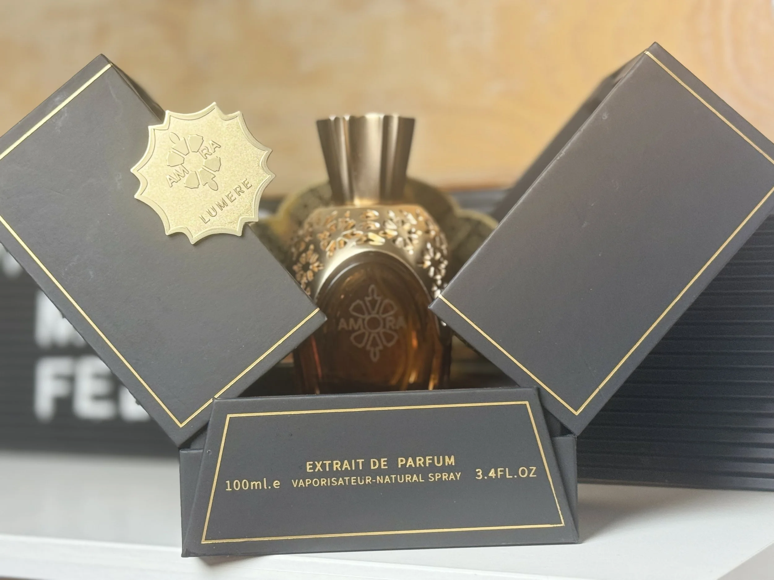 Atralia, Amora Lumere