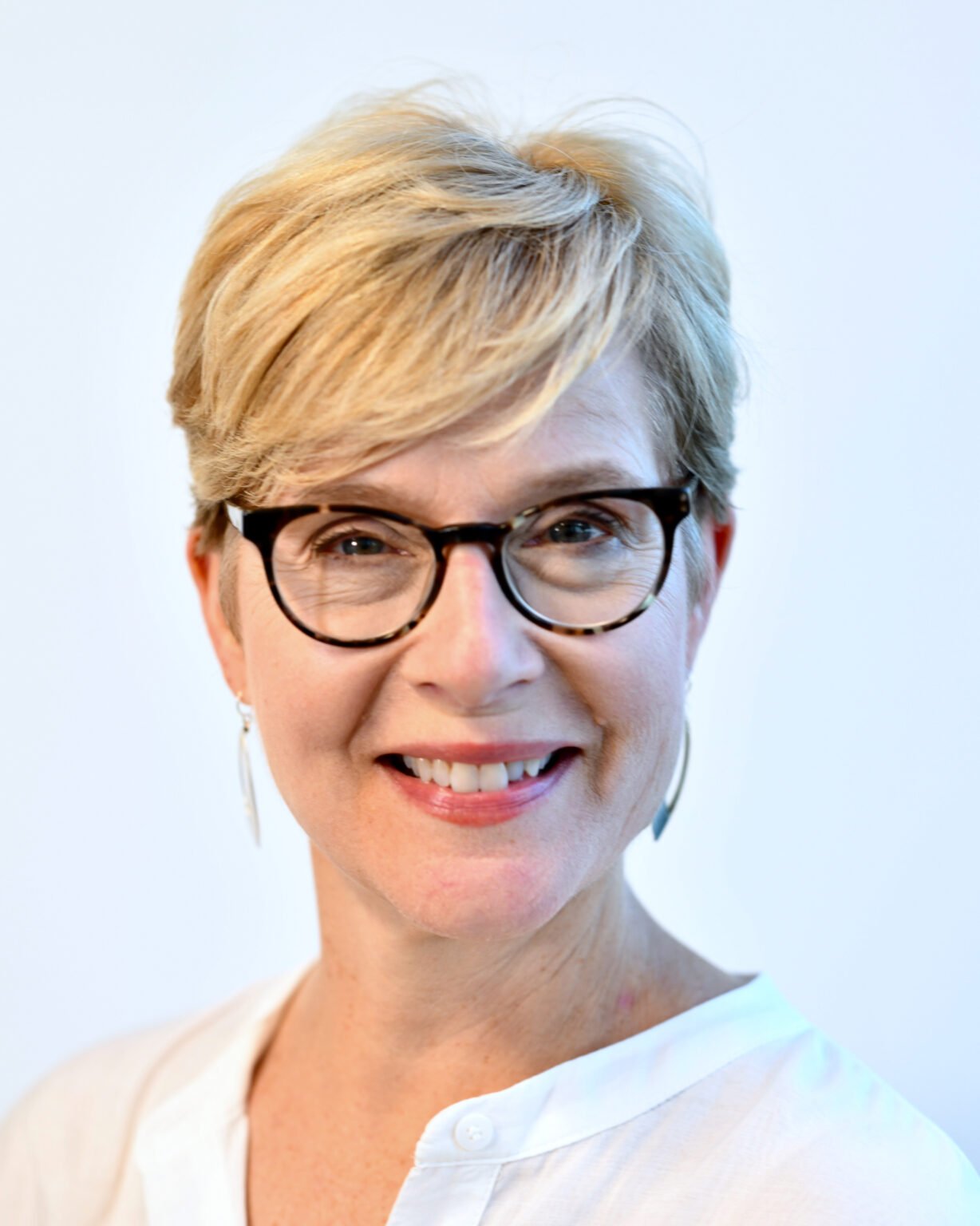 Headshot of Cathy Wurzer, End in Mind founder and board member.