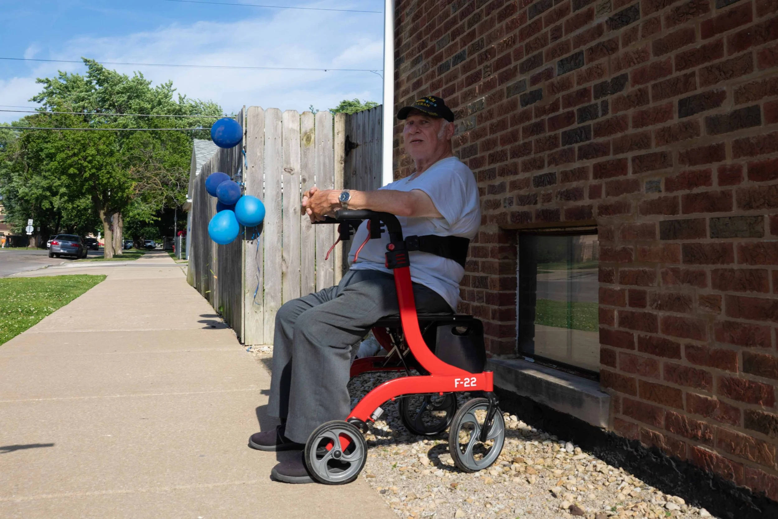 Vietnam War veteran Kenneth Cupski relaxes in the shade as temperatures rise ahead of summer in Chicago’s West Elsdon neighborhood. West Elsdon is a neighborhood on the Southwest Side of Chicago. This photo is part of the Columbia Chronicle’s “77 Com