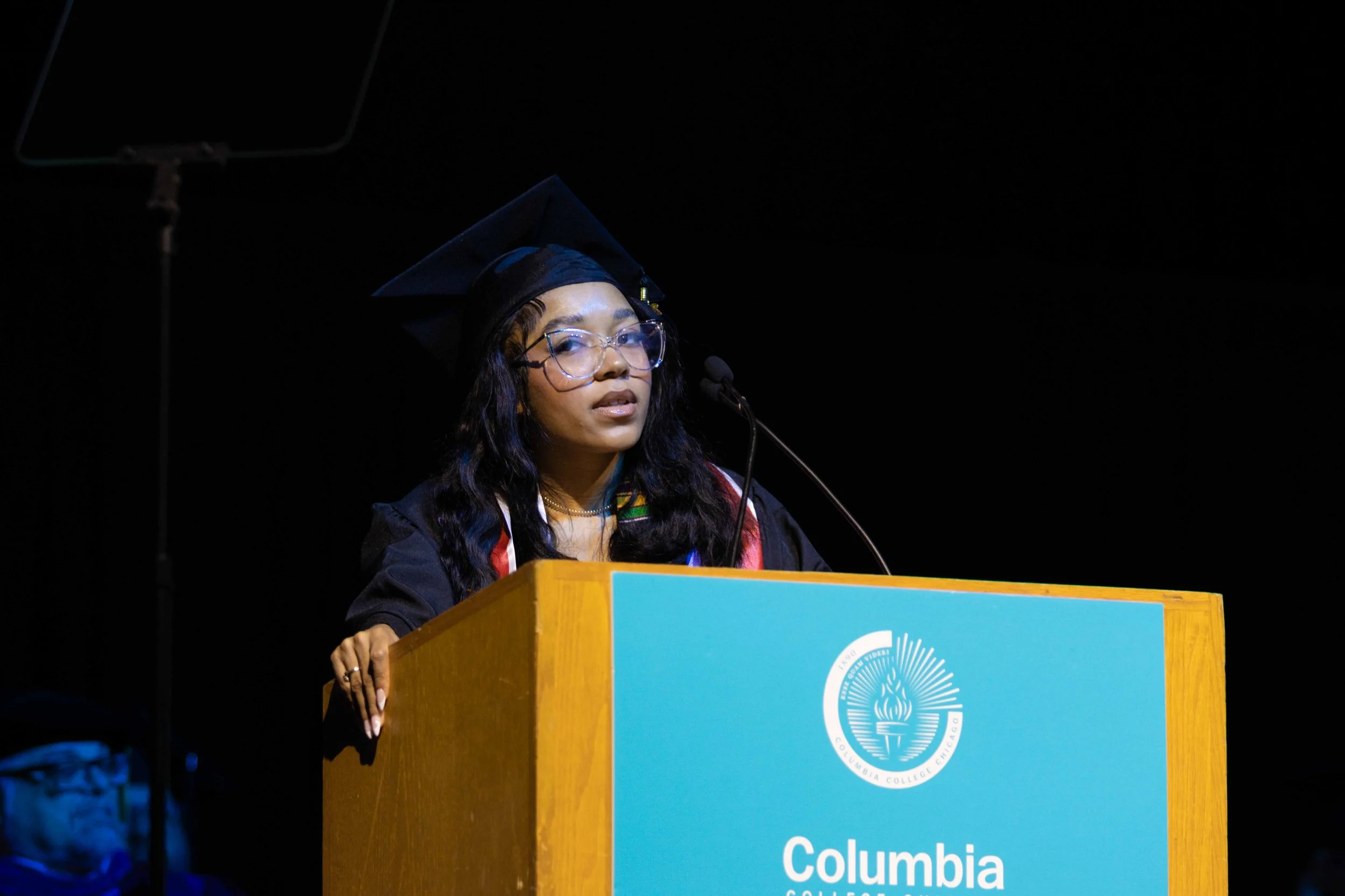 Hernandez_Commencement_Outside676.jpg