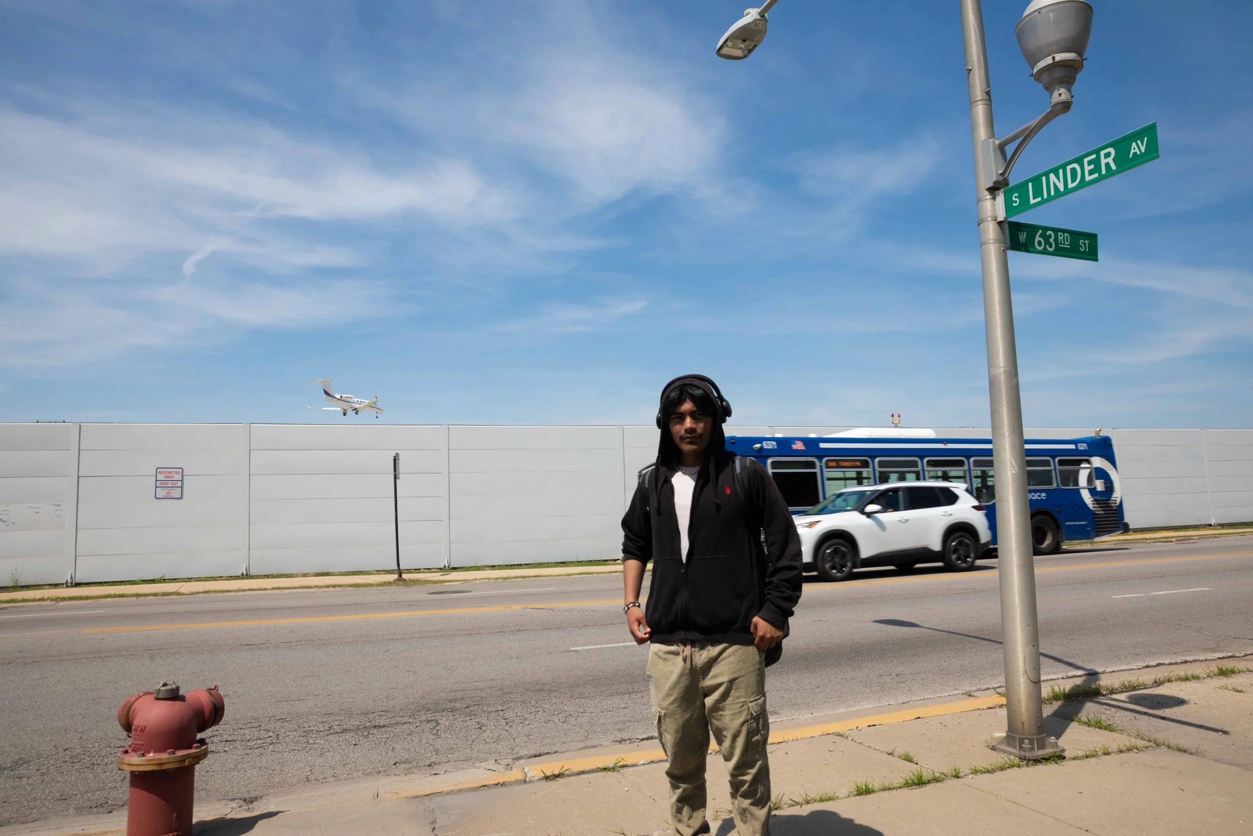 Anthony Gutierrez, a resident of the Clearing neighborhood, walks home from classes. Clearing is a neighborhood on the Southwest Side of Chicago. This photo is part of the Columbia Chronicle’s “77 Community Areas” project, documenting Chicago ahead o