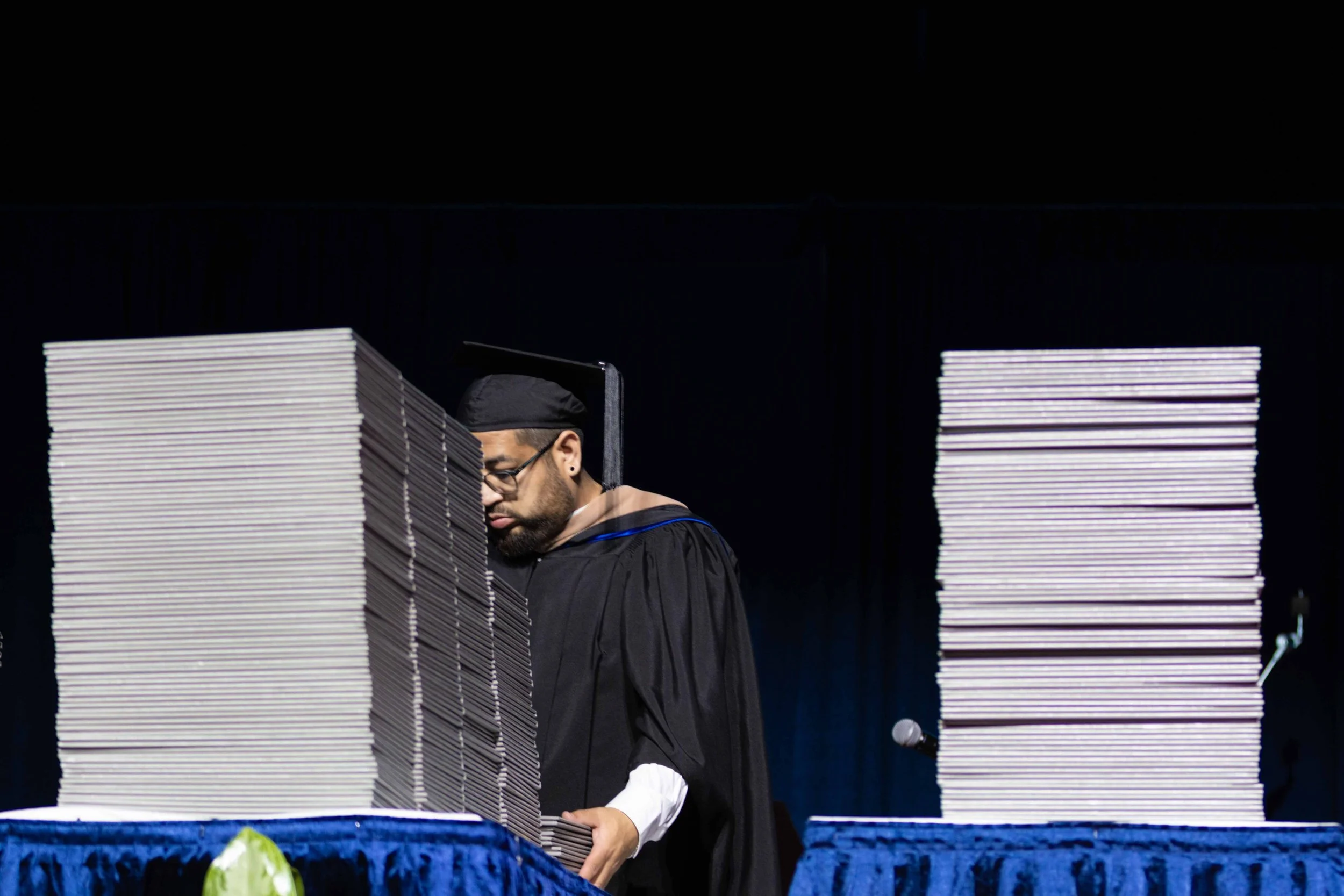 Hernandez_CommencementPM_1108.jpg