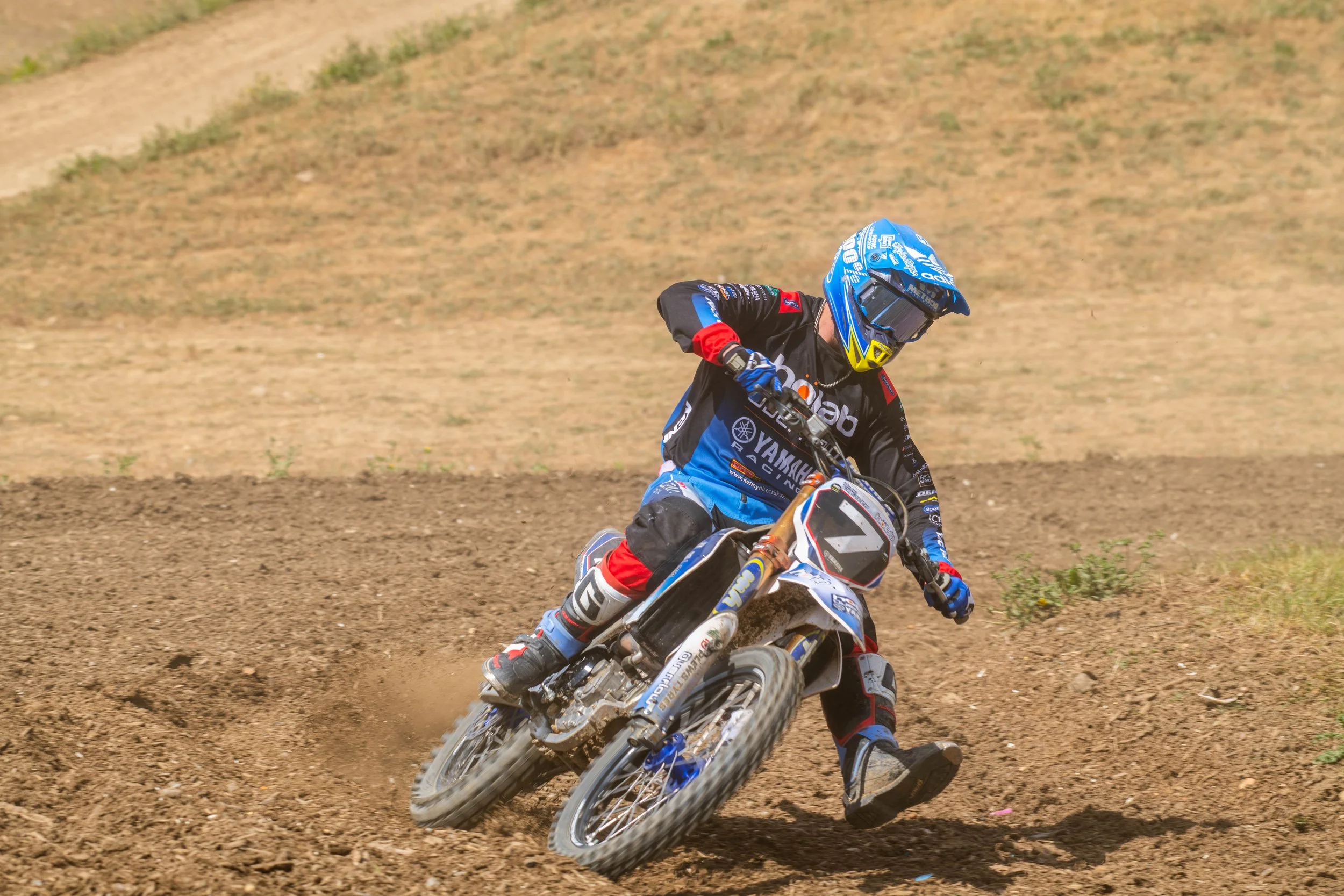 D85_4962-2.jpg