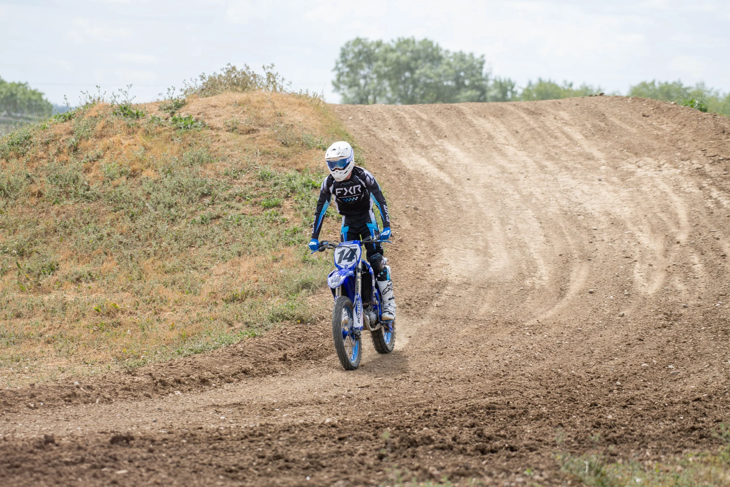 D85_5235.jpg